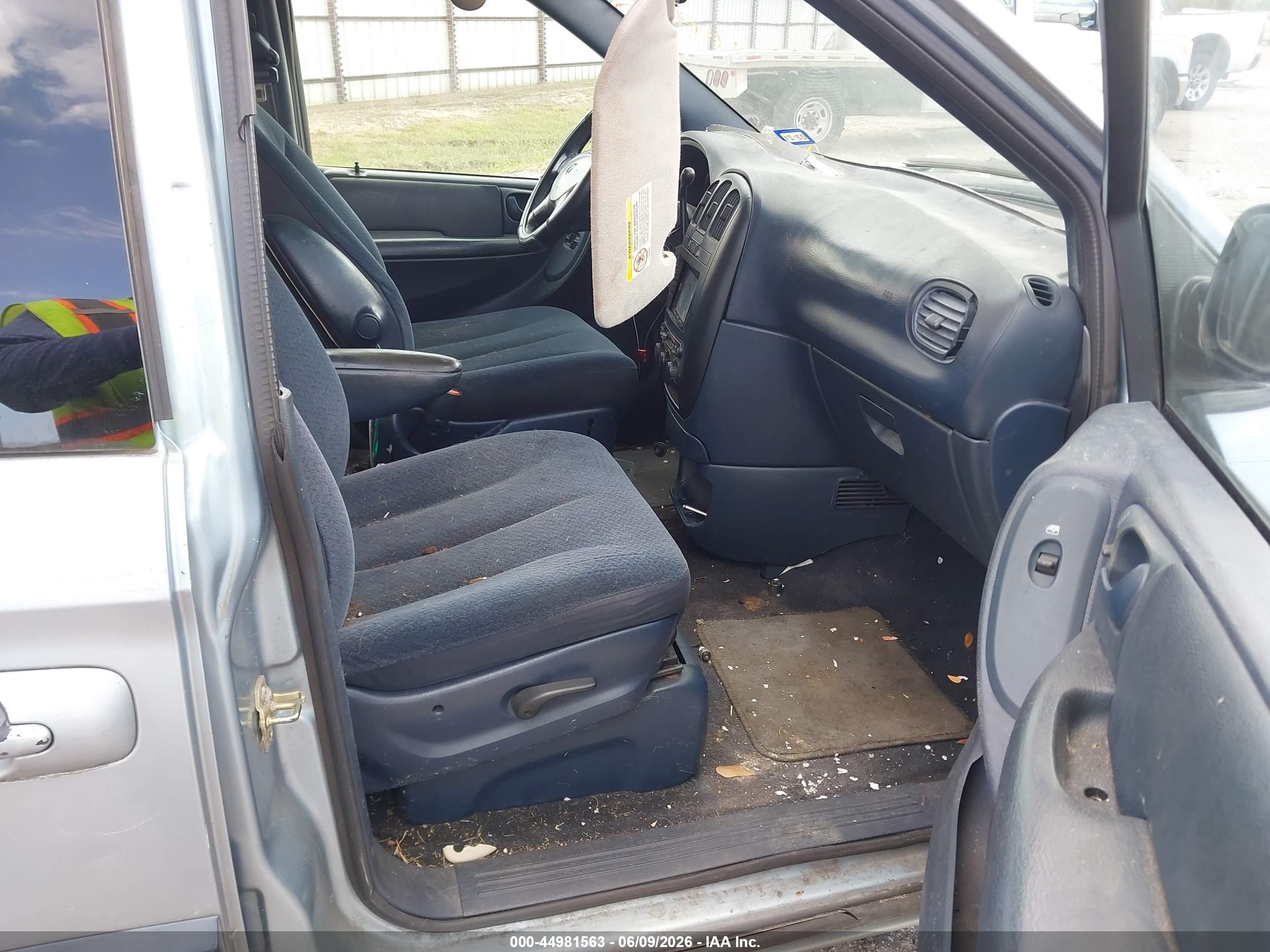 2003 Dodge Grand Caravan Sport Light Blue vin: 2D4GP44373R260351