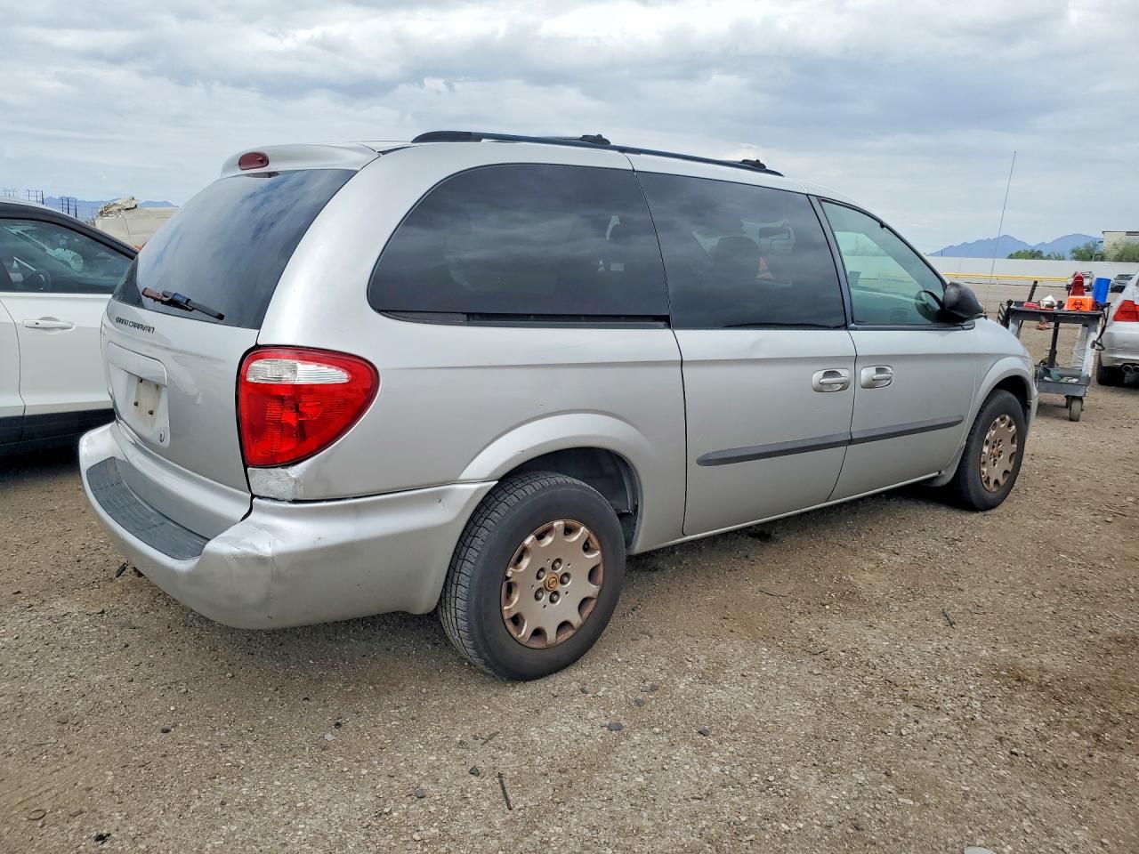2003 Dodge Grand Caravan Sport Silver vin: 2D4GP44L03R235761