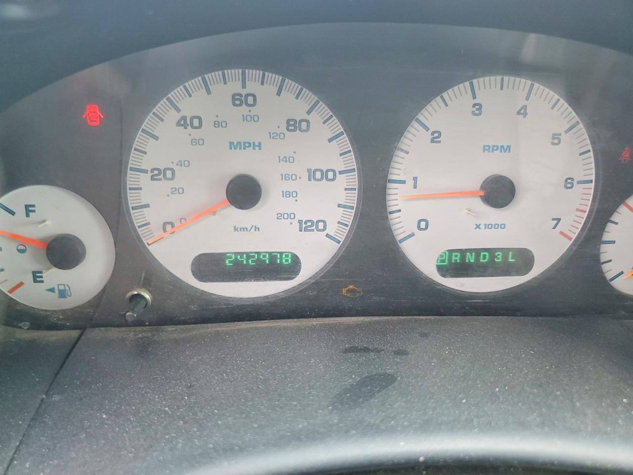 2003 Dodge Grand Caravan Sport Silver vin: 2D4GP44L03R235761