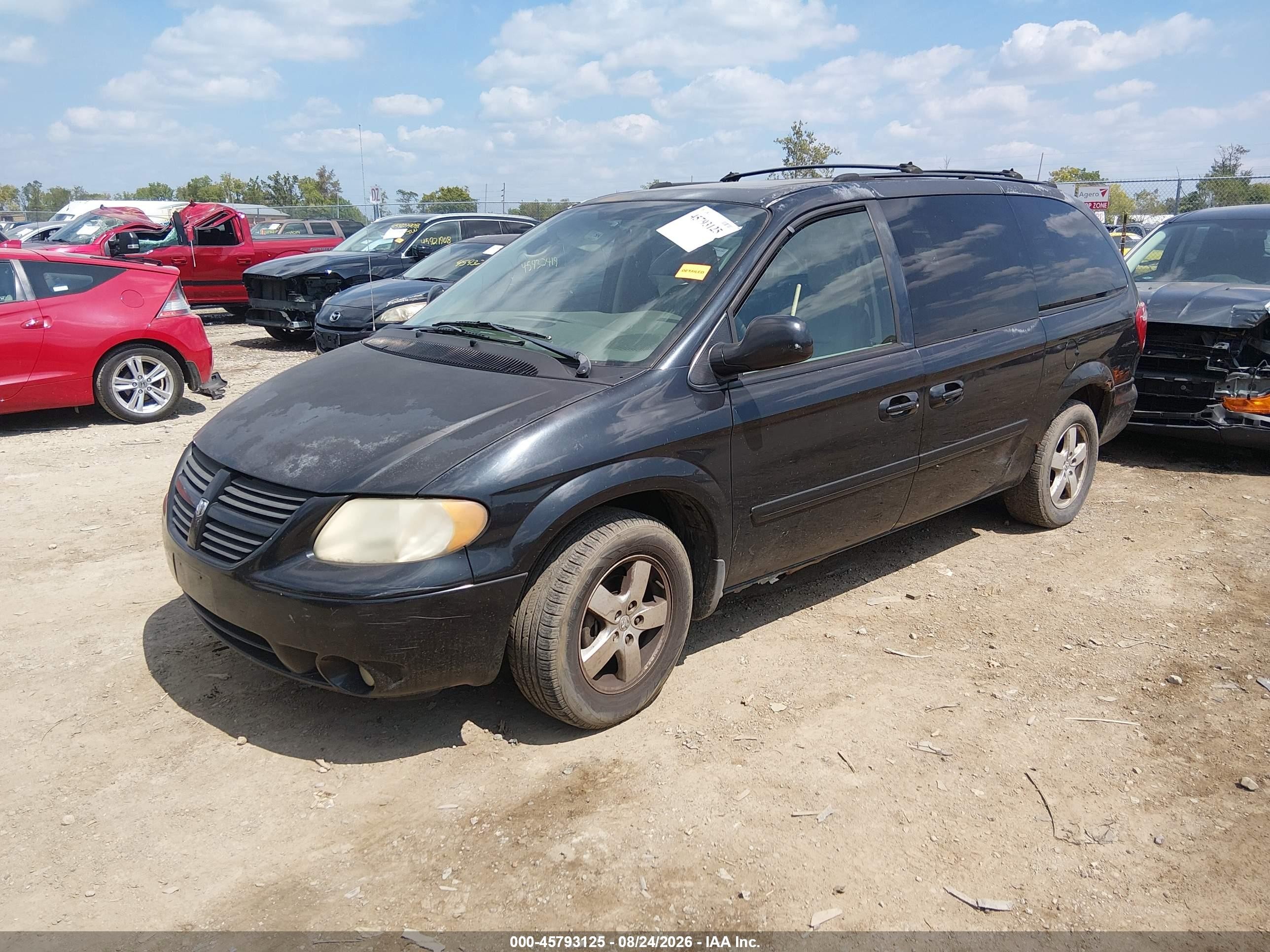 2005 Dodge Grand Caravan Sxt Black vin: 2D4GP44L05R134545