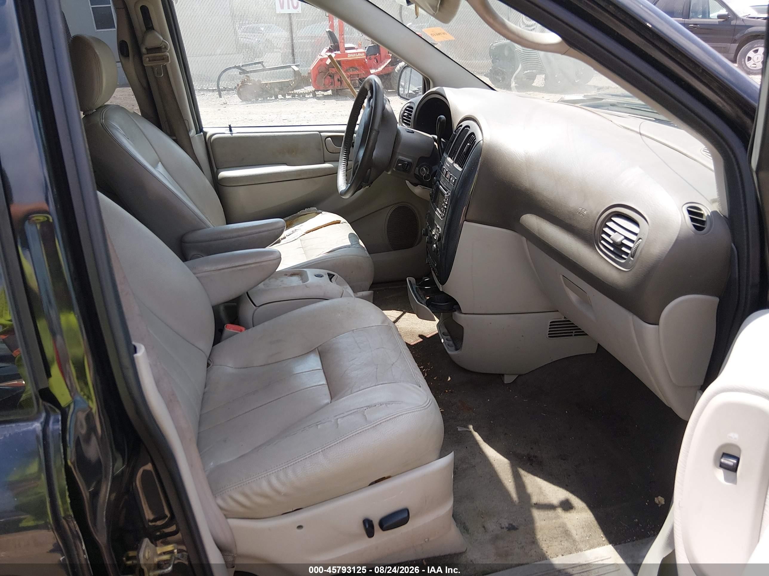 2005 Dodge Grand Caravan Sxt Black vin: 2D4GP44L05R134545