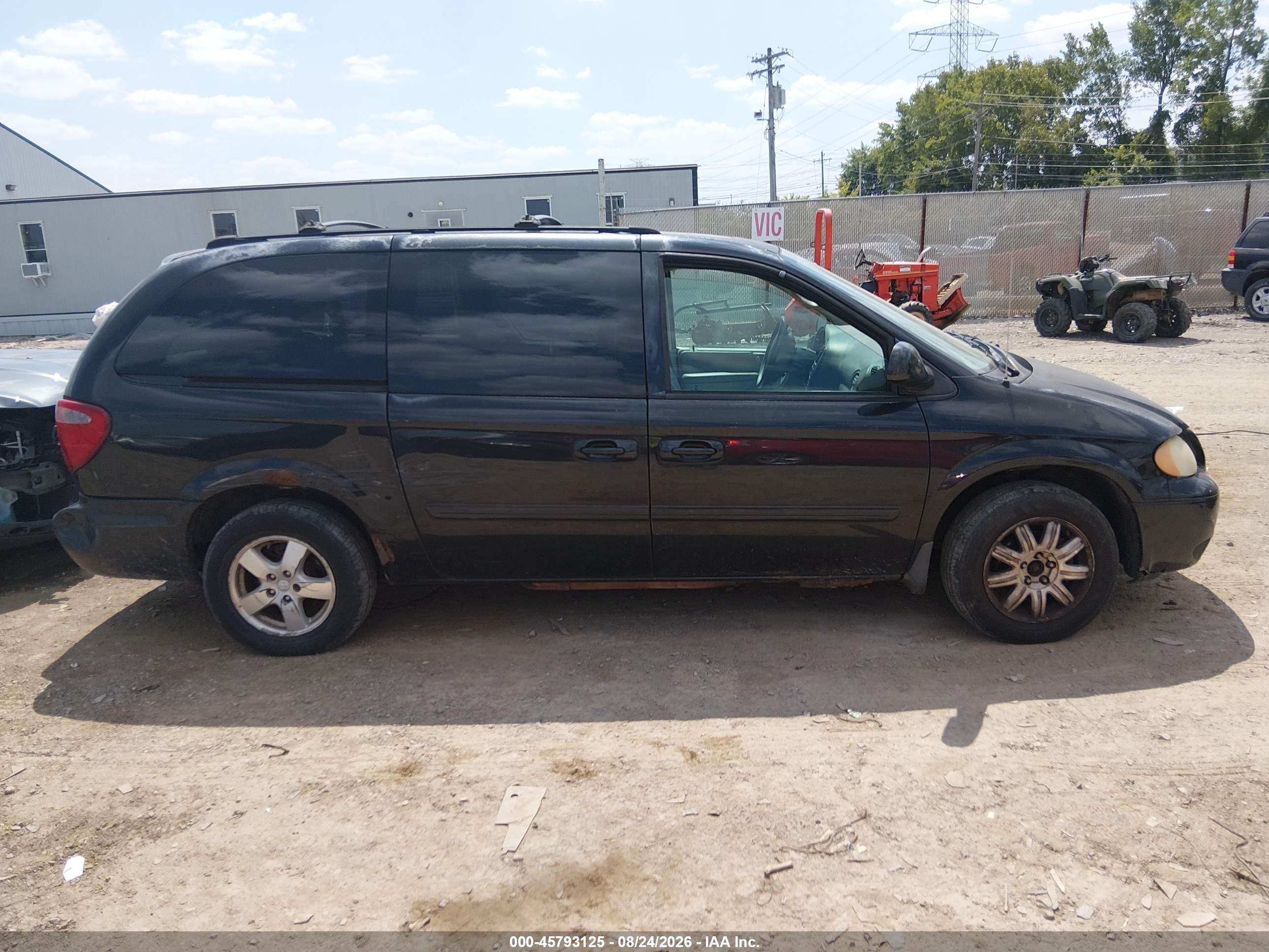 2005 Dodge Grand Caravan Sxt Black vin: 2D4GP44L05R134545