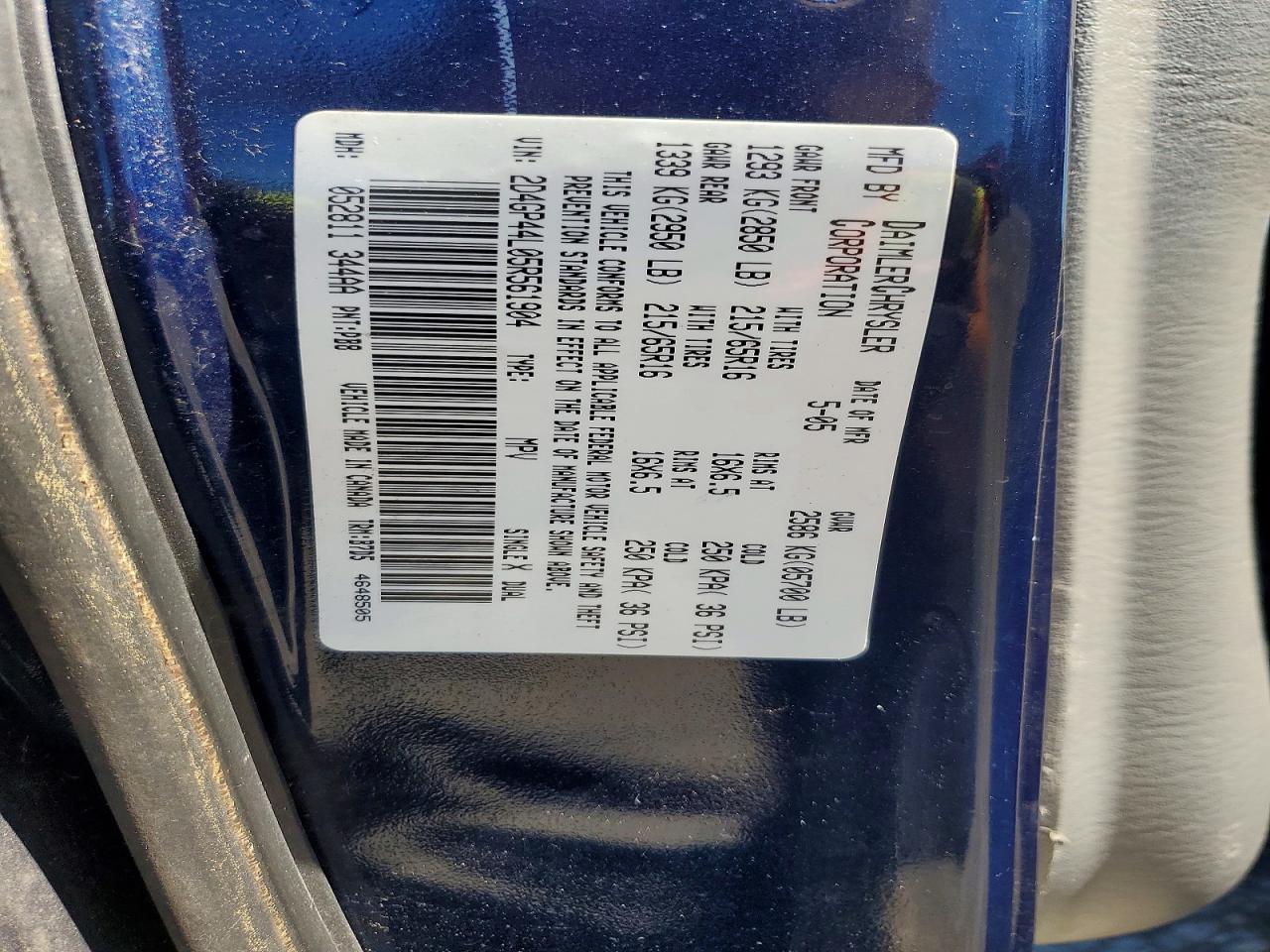 2005 Dodge Grand Caravan Sxt Blue vin: 2D4GP44L05R561904