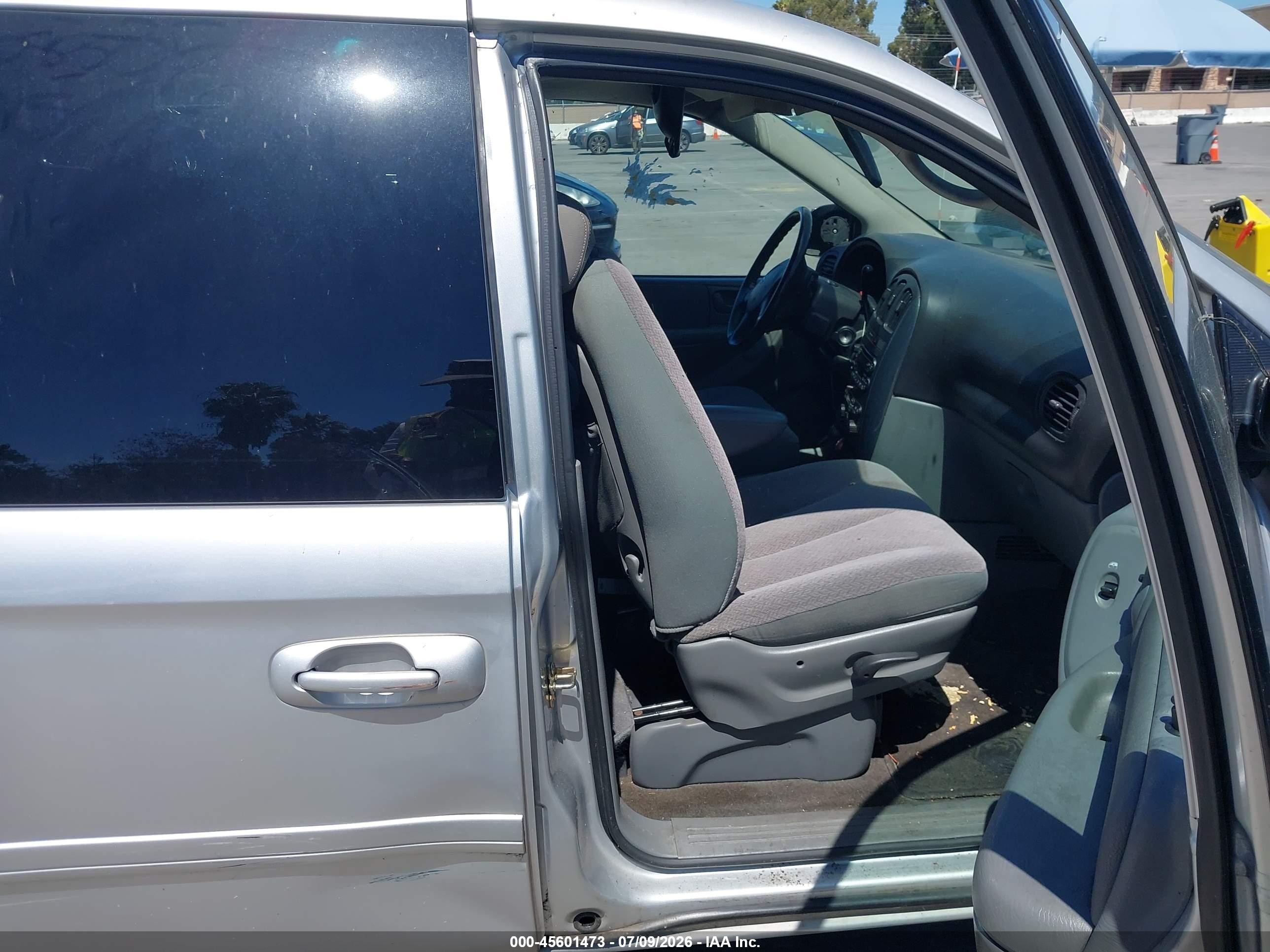2007 Dodge Grand Caravan Sxt Gray vin: 2D4GP44L07R119921