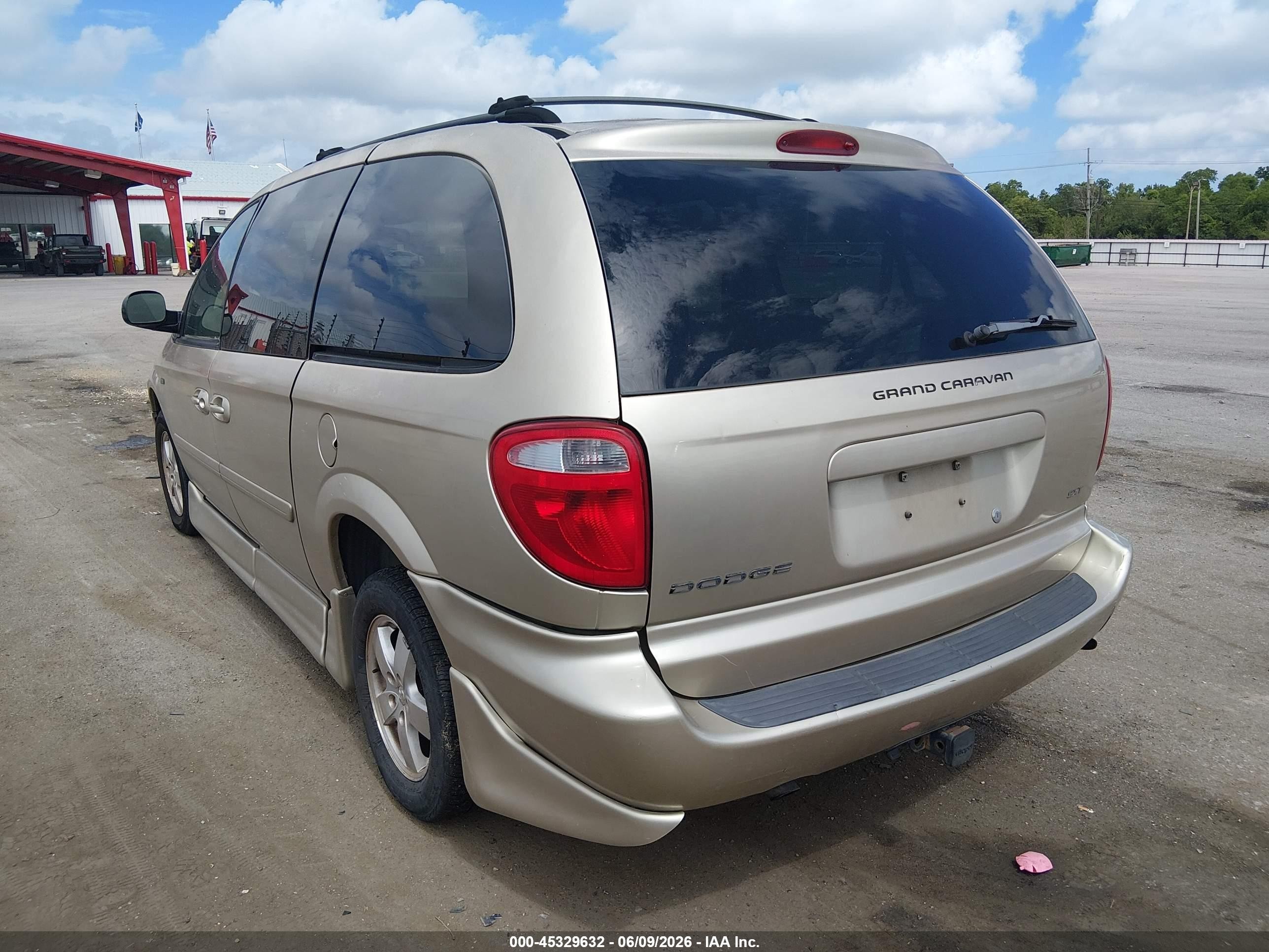 2007 Dodge Grand Caravan Sxt Gold vin: 2D4GP44L07R276994