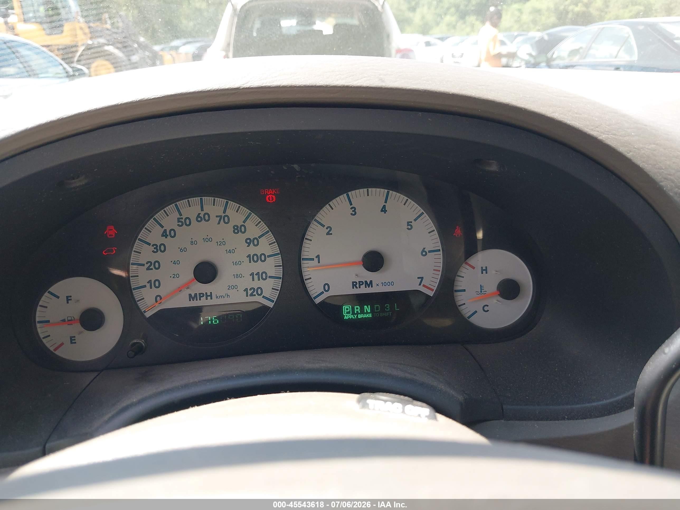 2007 Dodge Grand Caravan Sxt White vin: 2D4GP44L07R344792