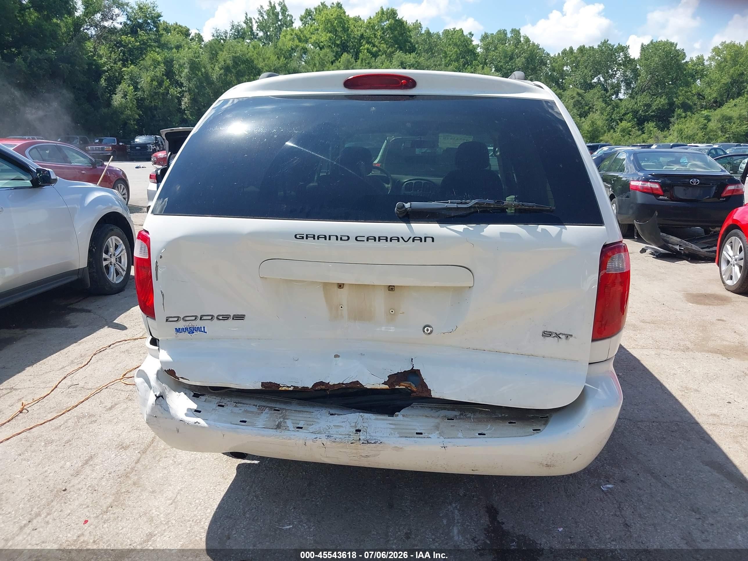 2007 Dodge Grand Caravan Sxt White vin: 2D4GP44L07R344792