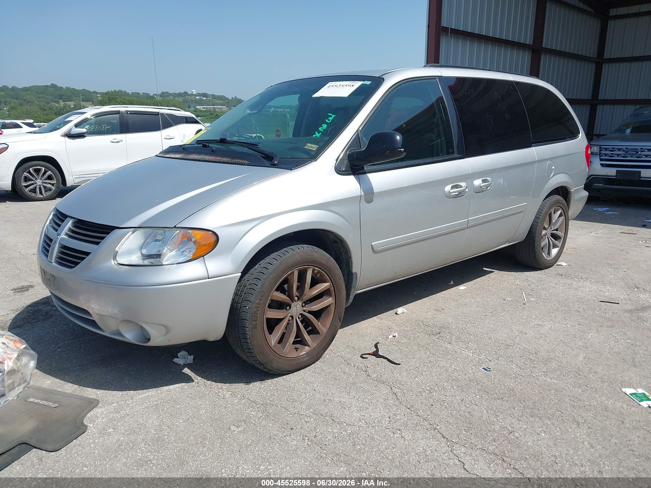 2007 Dodge Grand Caravan Sxt Silver vin: 2D4GP44L07R345022