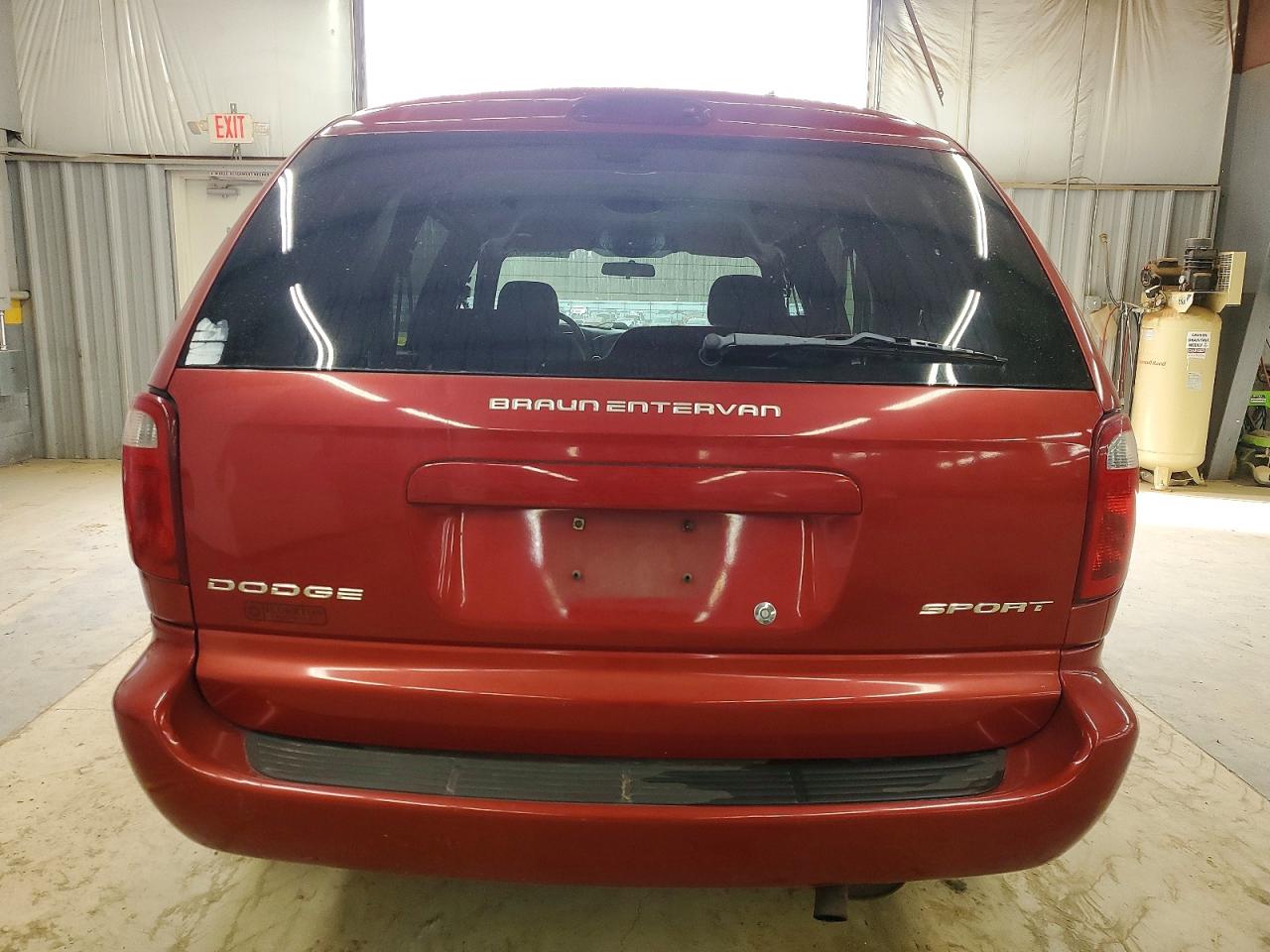 2003 Dodge Grand Caravan Sport Бордовый vin: 2D4GP44L13R186540
