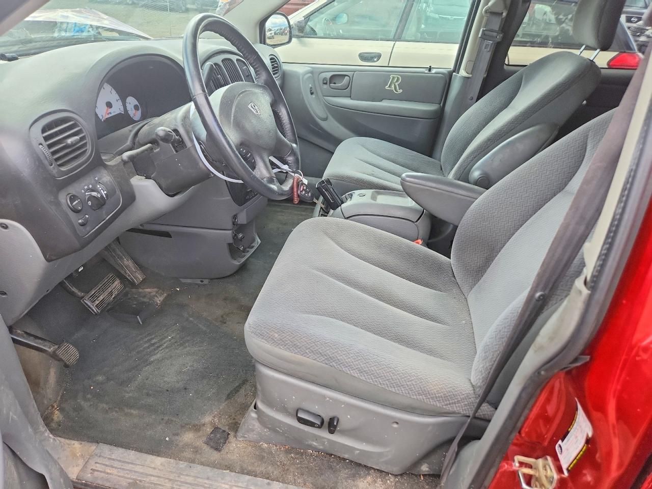 2005 Dodge Grand Caravan Sxt Burgundy vin: 2D4GP44L15R125854