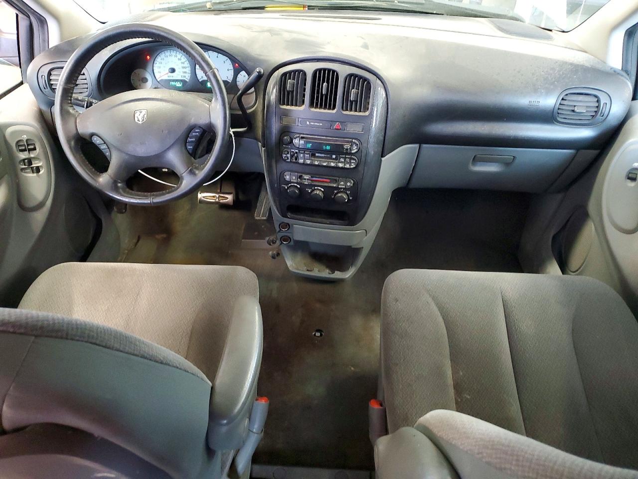 2005 Dodge Grand Caravan Sxt Silver vin: 2D4GP44L15R389544