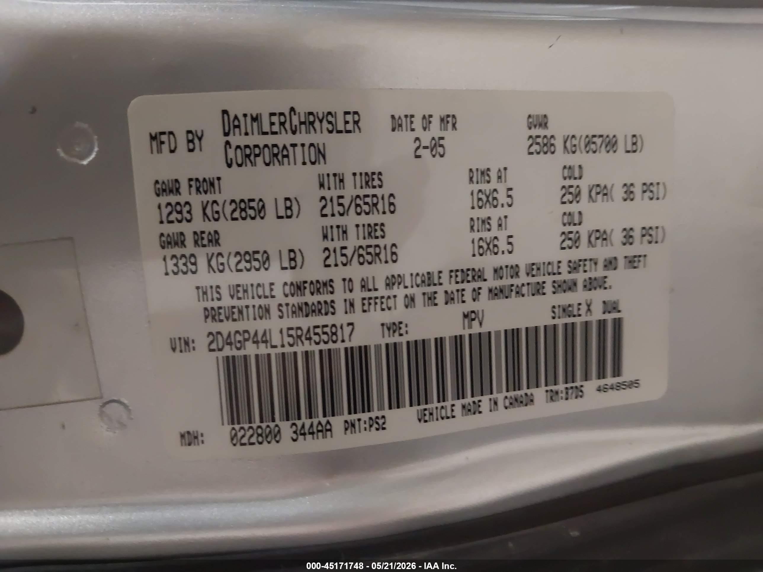 2005 Dodge Grand Caravan Sxt Серебряный vin: 2D4GP44L15R455817