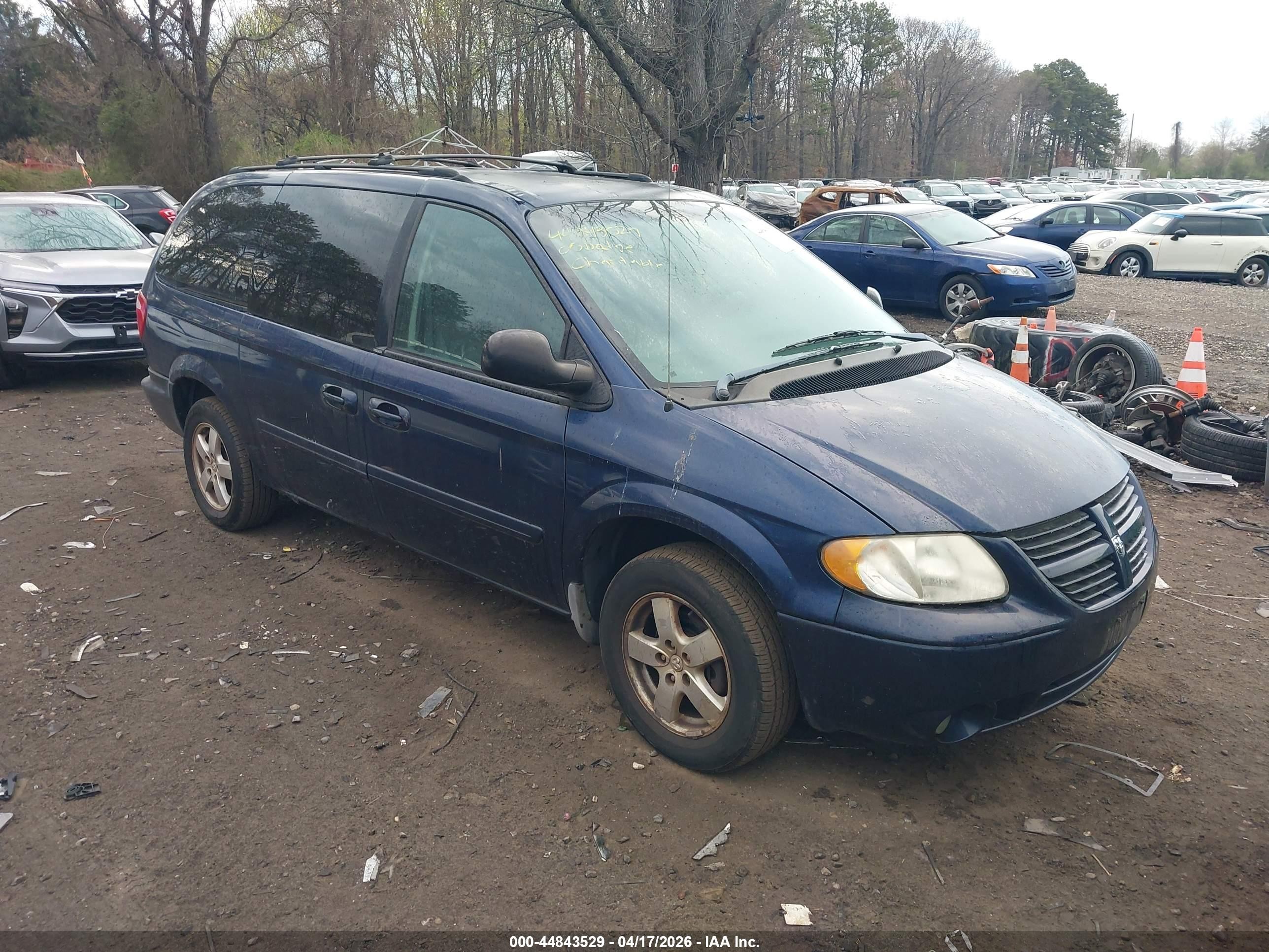 2005 Dodge Grand Caravan Sxt Синий vin: 2D4GP44L15R459589