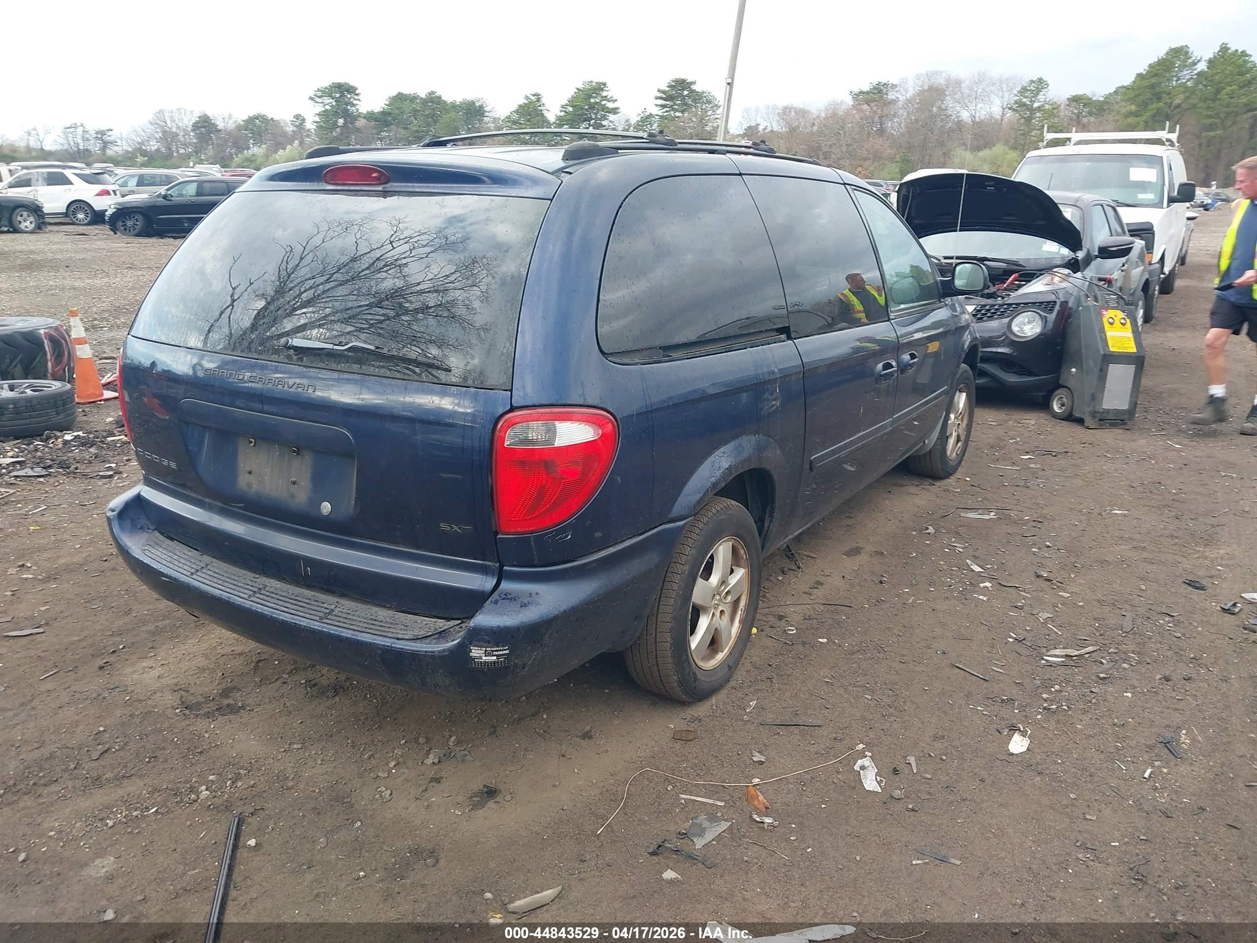 2005 Dodge Grand Caravan Sxt Blue vin: 2D4GP44L15R459589