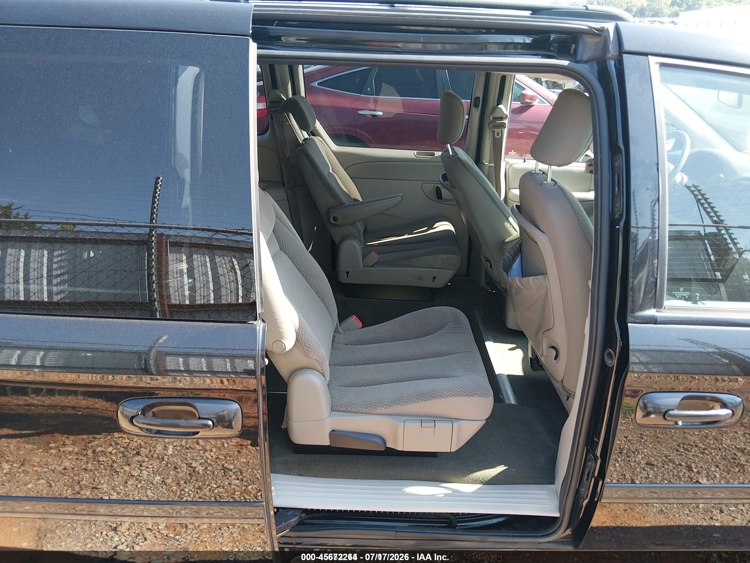 2006 Dodge Grand Caravan Sxt Black vin: 2D4GP44L16R678764