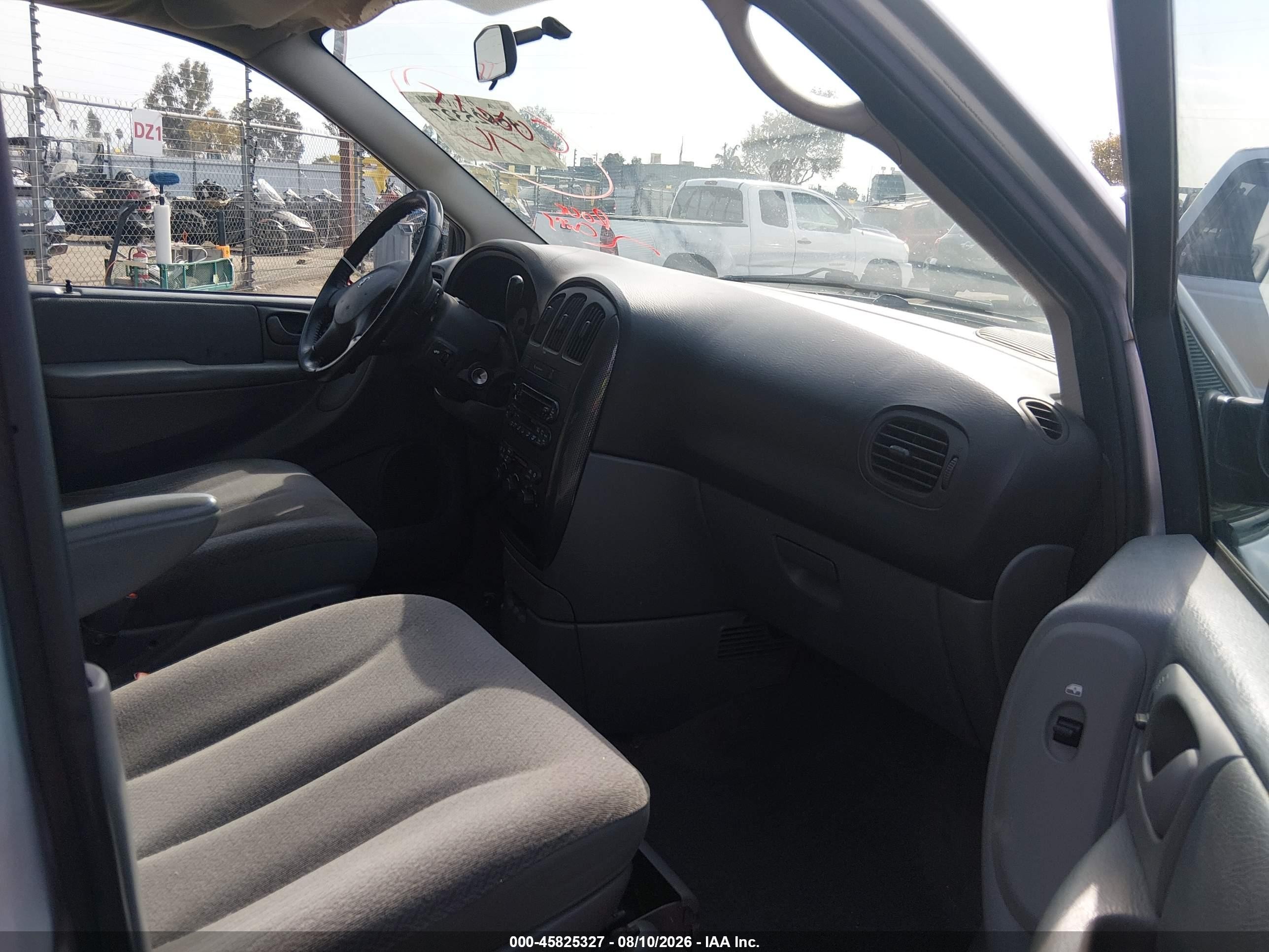 2007 Dodge Grand Caravan Sxt Серебряный vin: 2D4GP44L17R148165