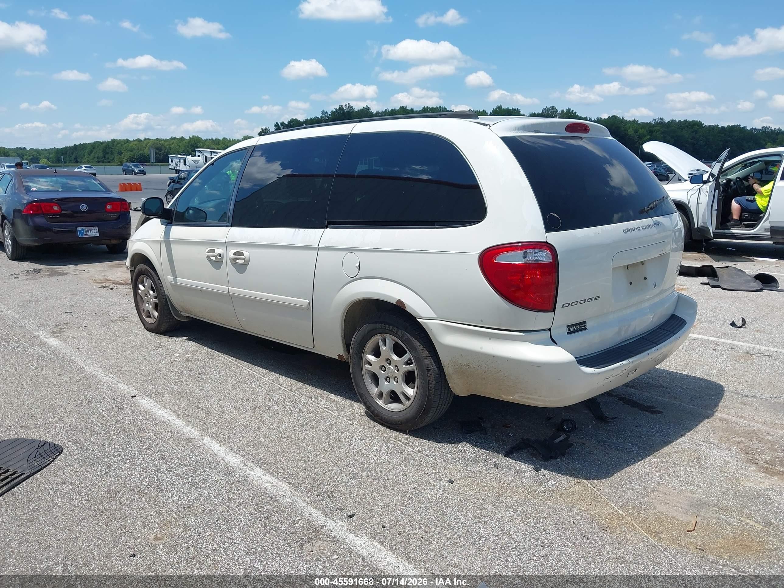 2004 Dodge Grand Caravan Sxt White vin: 2D4GP44L24R501296