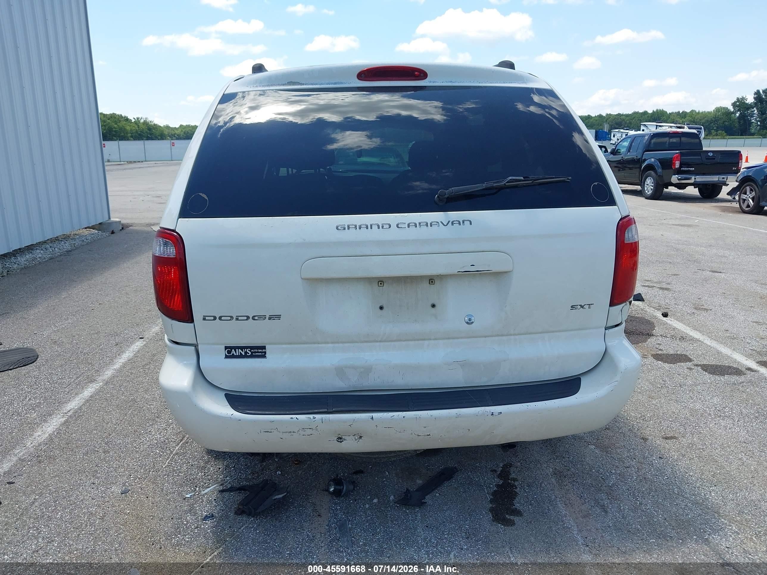 2004 Dodge Grand Caravan Sxt White vin: 2D4GP44L24R501296