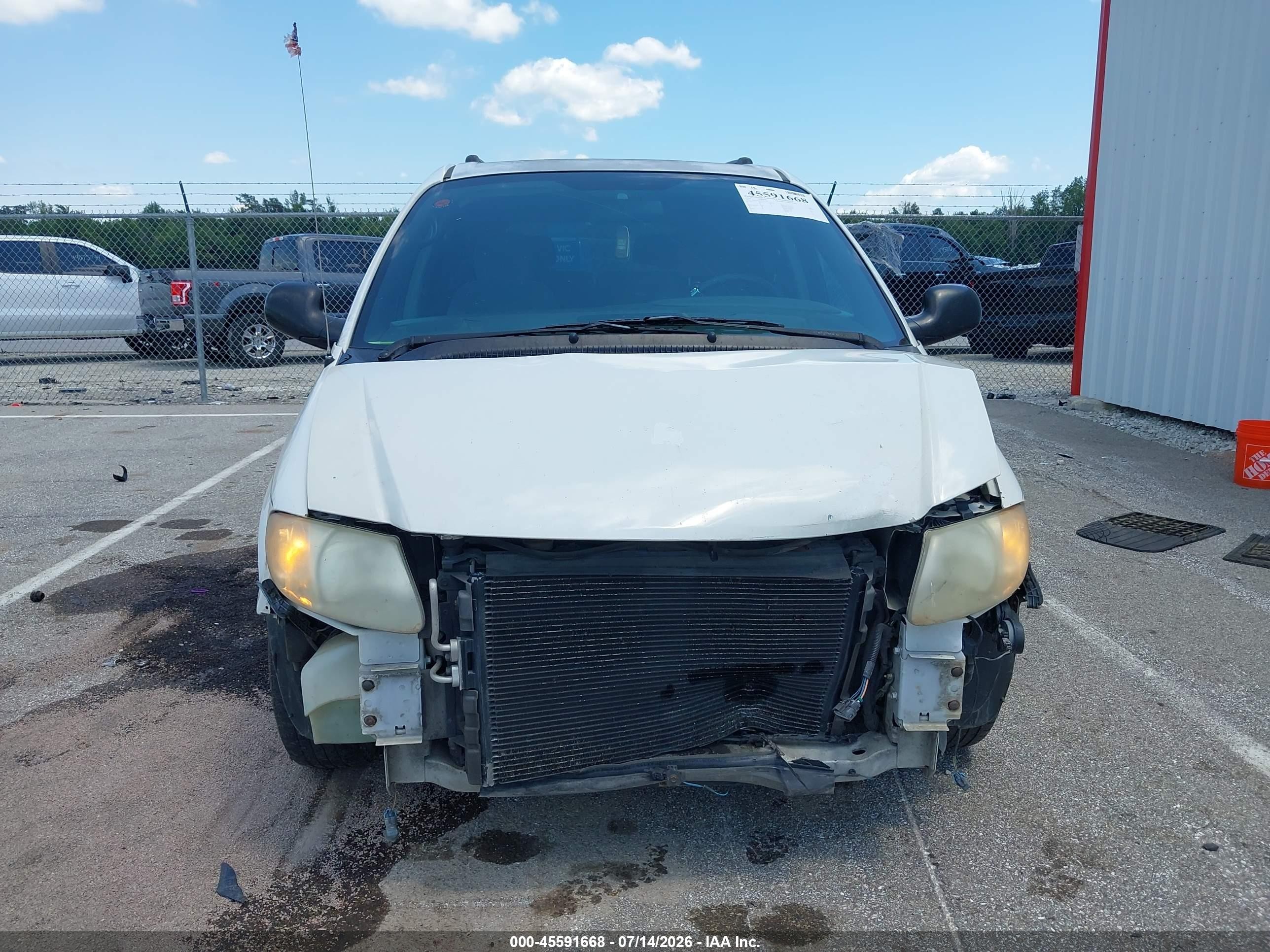 2004 Dodge Grand Caravan Sxt White vin: 2D4GP44L24R501296