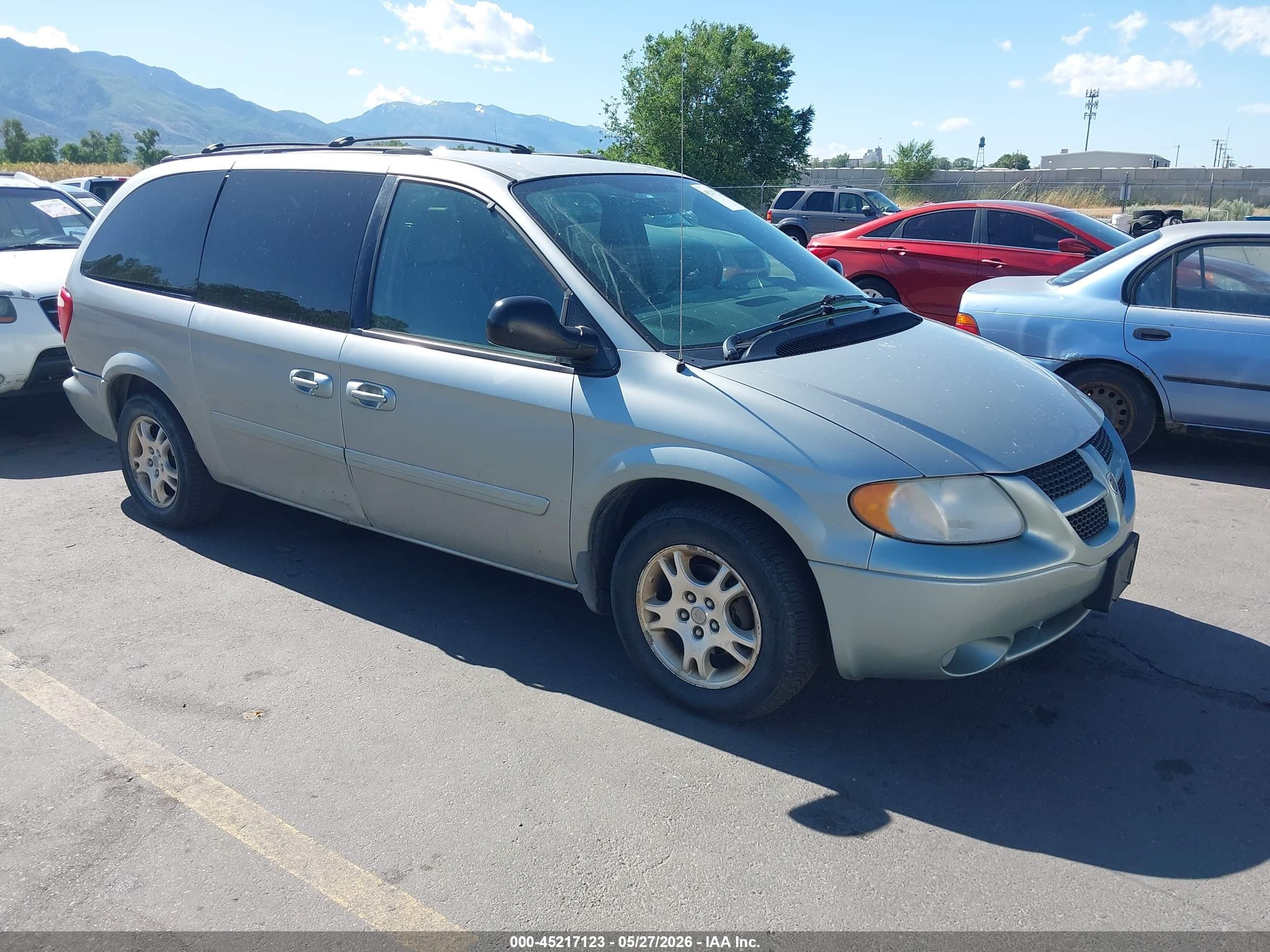 2004 Dodge Grand Caravan Sxt Silver vin: 2D4GP44L24R611443