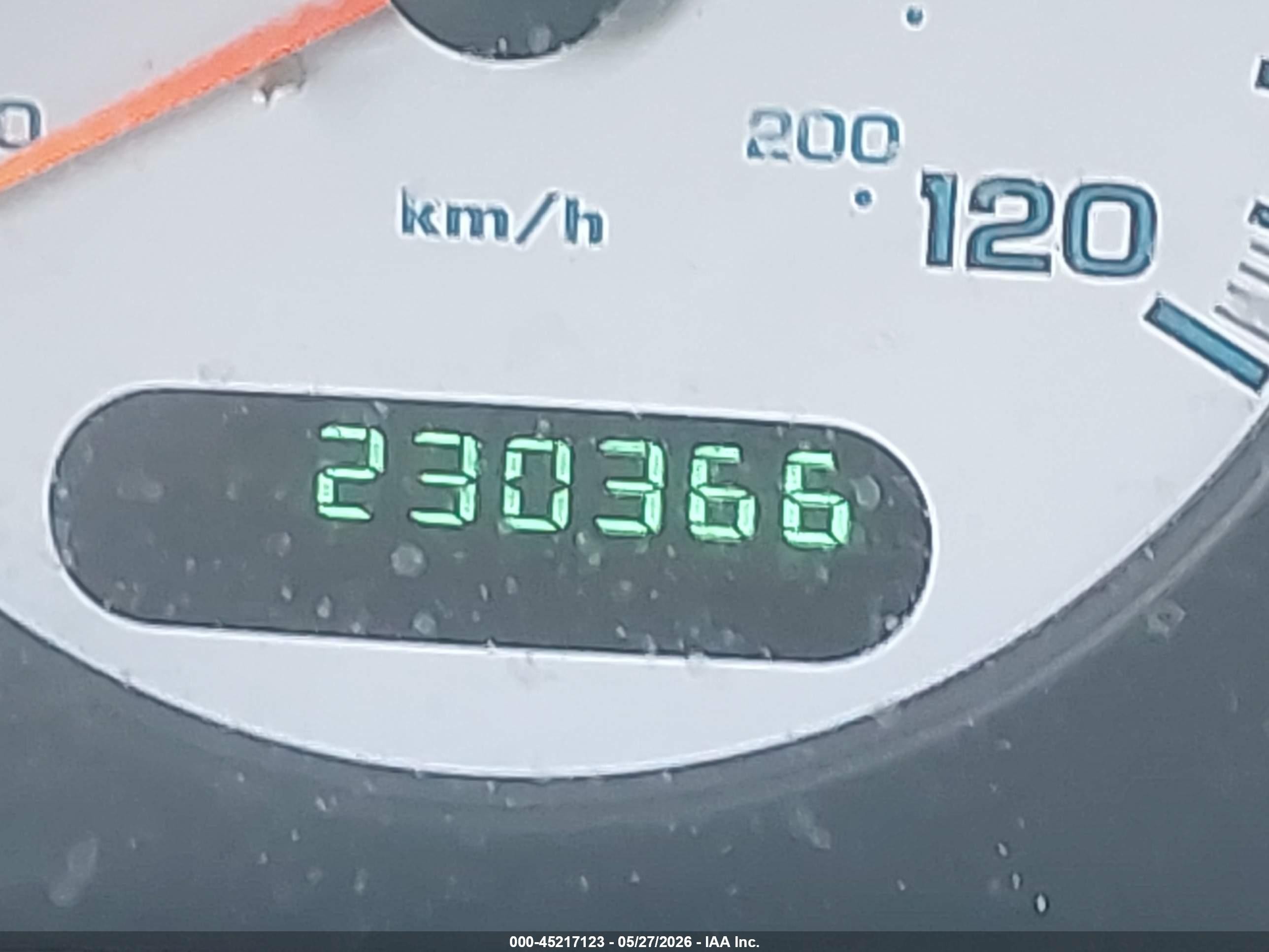 2004 Dodge Grand Caravan Sxt Silver vin: 2D4GP44L24R611443