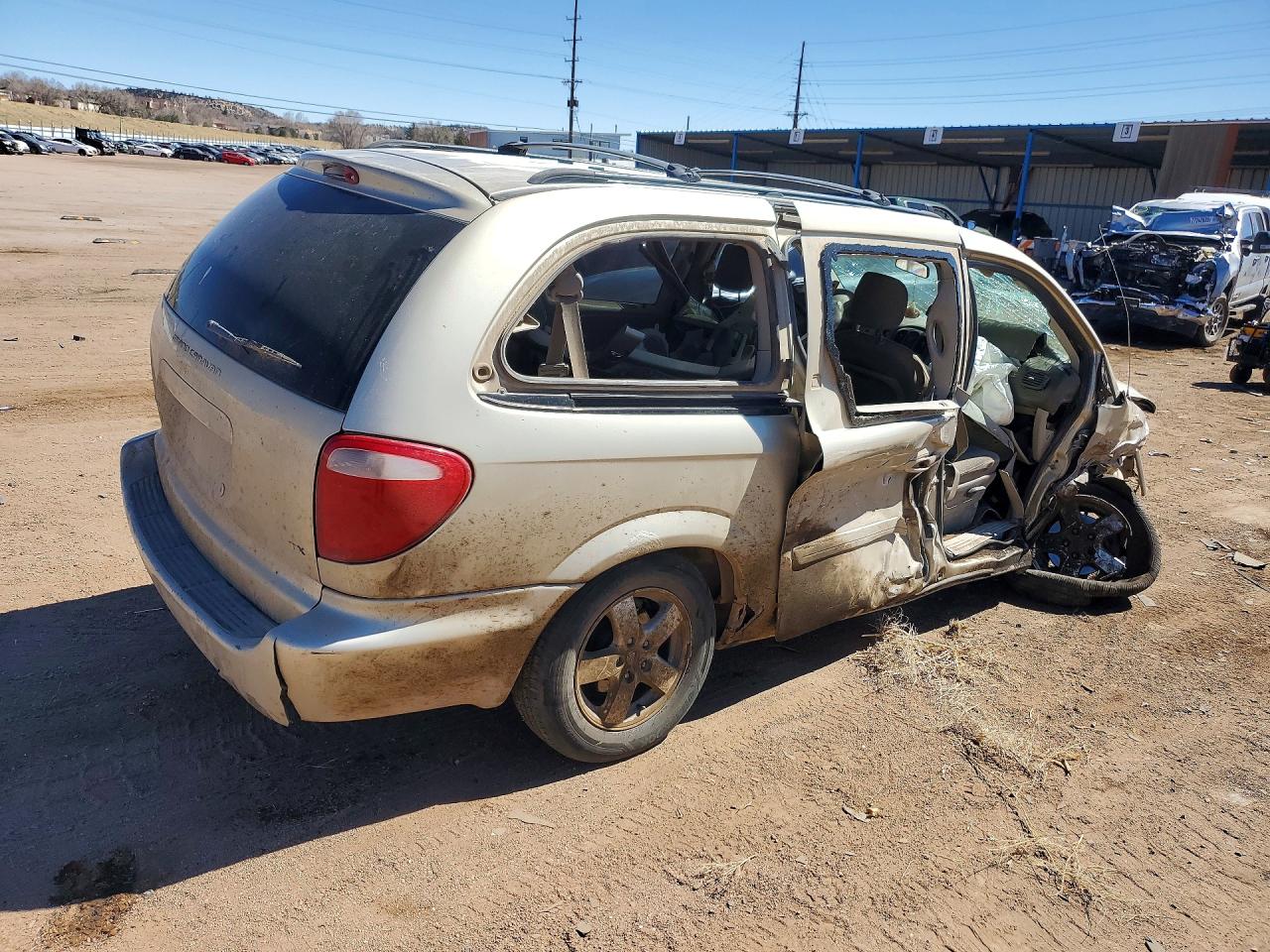 2006 Dodge Grand Caravan Sxt Tan vin: 2D4GP44L26R745193