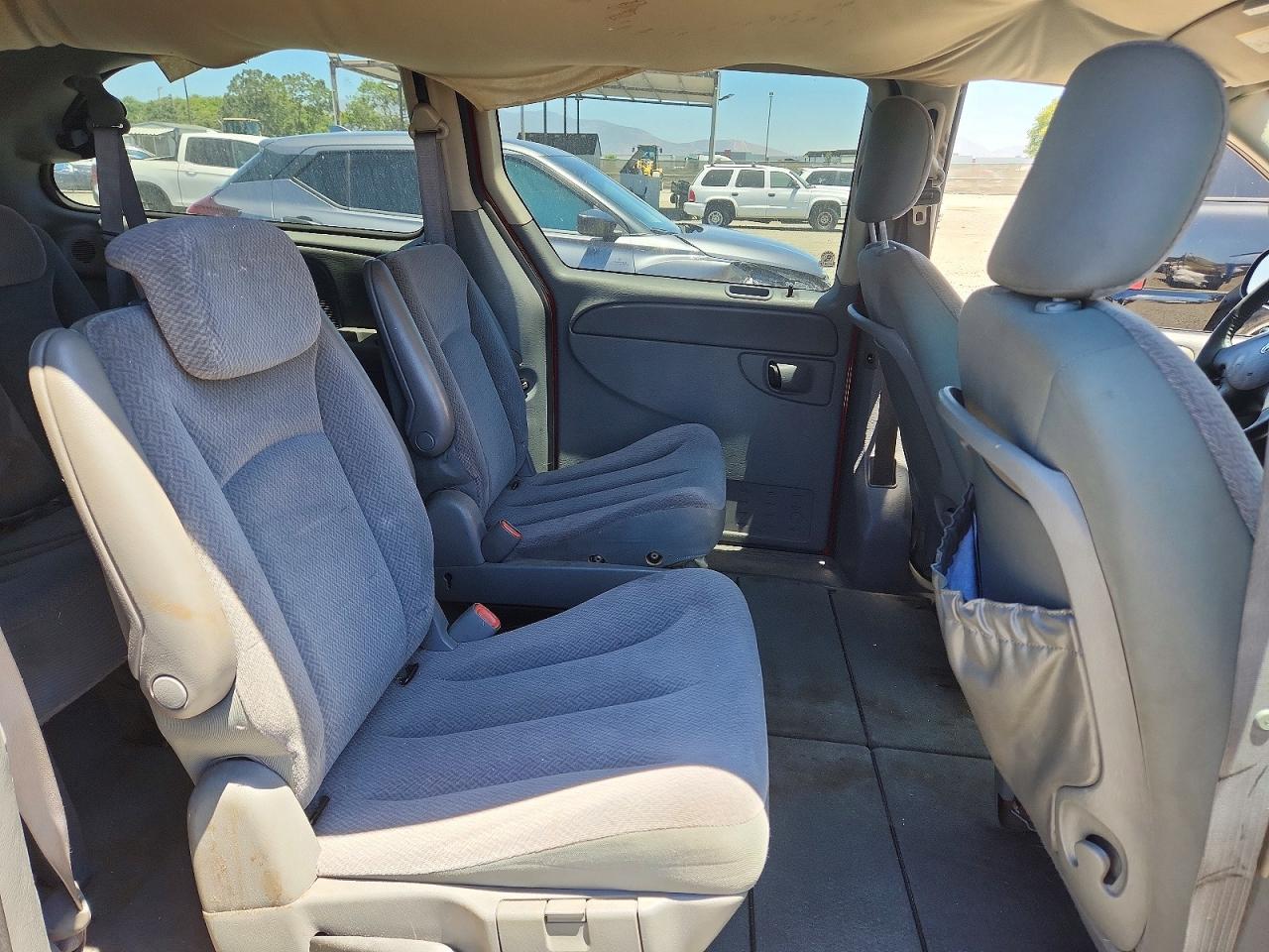 2006 Dodge Grand Caravan Sxt Red vin: 2D4GP44L26R822693