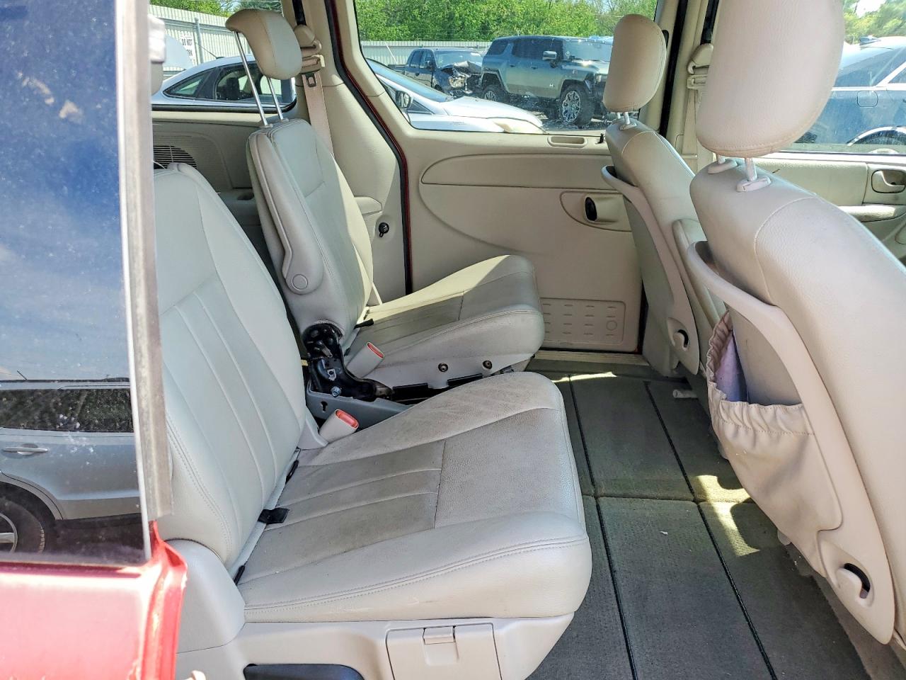 2006 Dodge Grand Caravan Sxt Burgundy vin: 2D4GP44L26R868458
