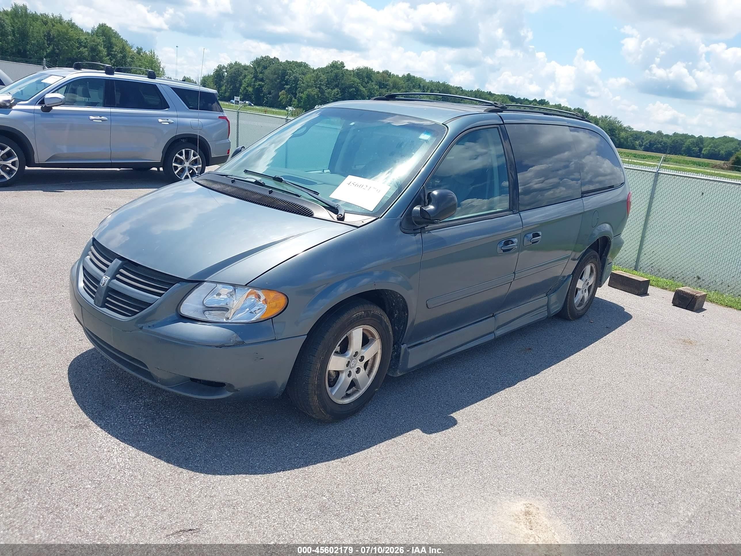 2007 Dodge Grand Caravan Sxt Blue vin: 2D4GP44L27R108077