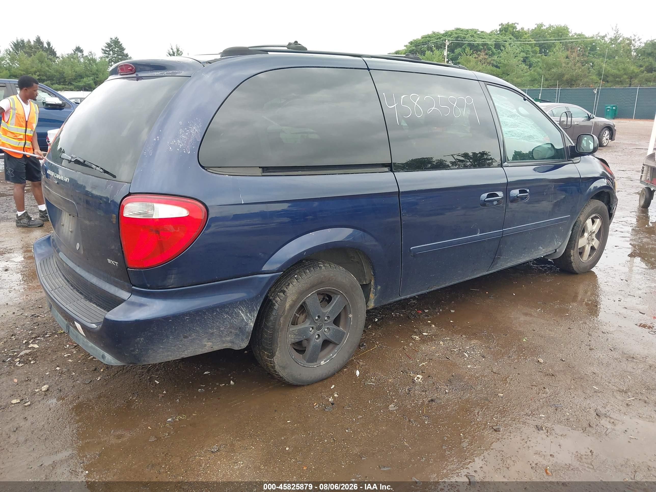 2005 Dodge Grand Caravan Sxt Dark Blue vin: 2D4GP44L35R100535