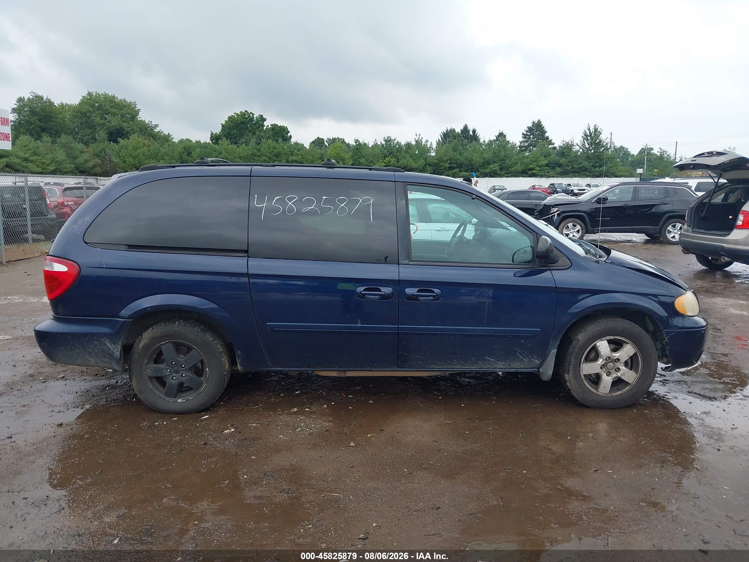 2005 Dodge Grand Caravan Sxt Dark Blue vin: 2D4GP44L35R100535