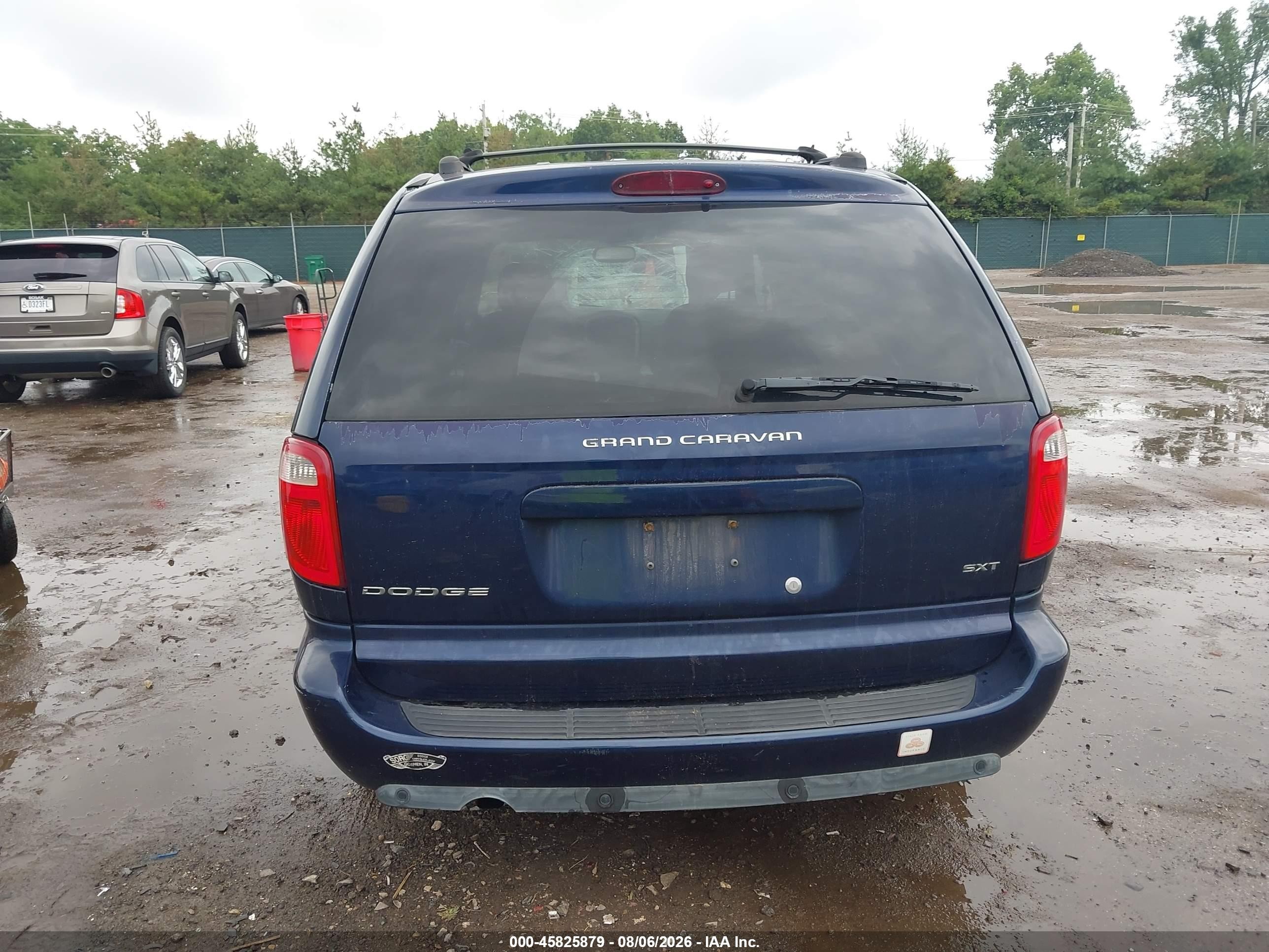 2005 Dodge Grand Caravan Sxt Dark Blue vin: 2D4GP44L35R100535