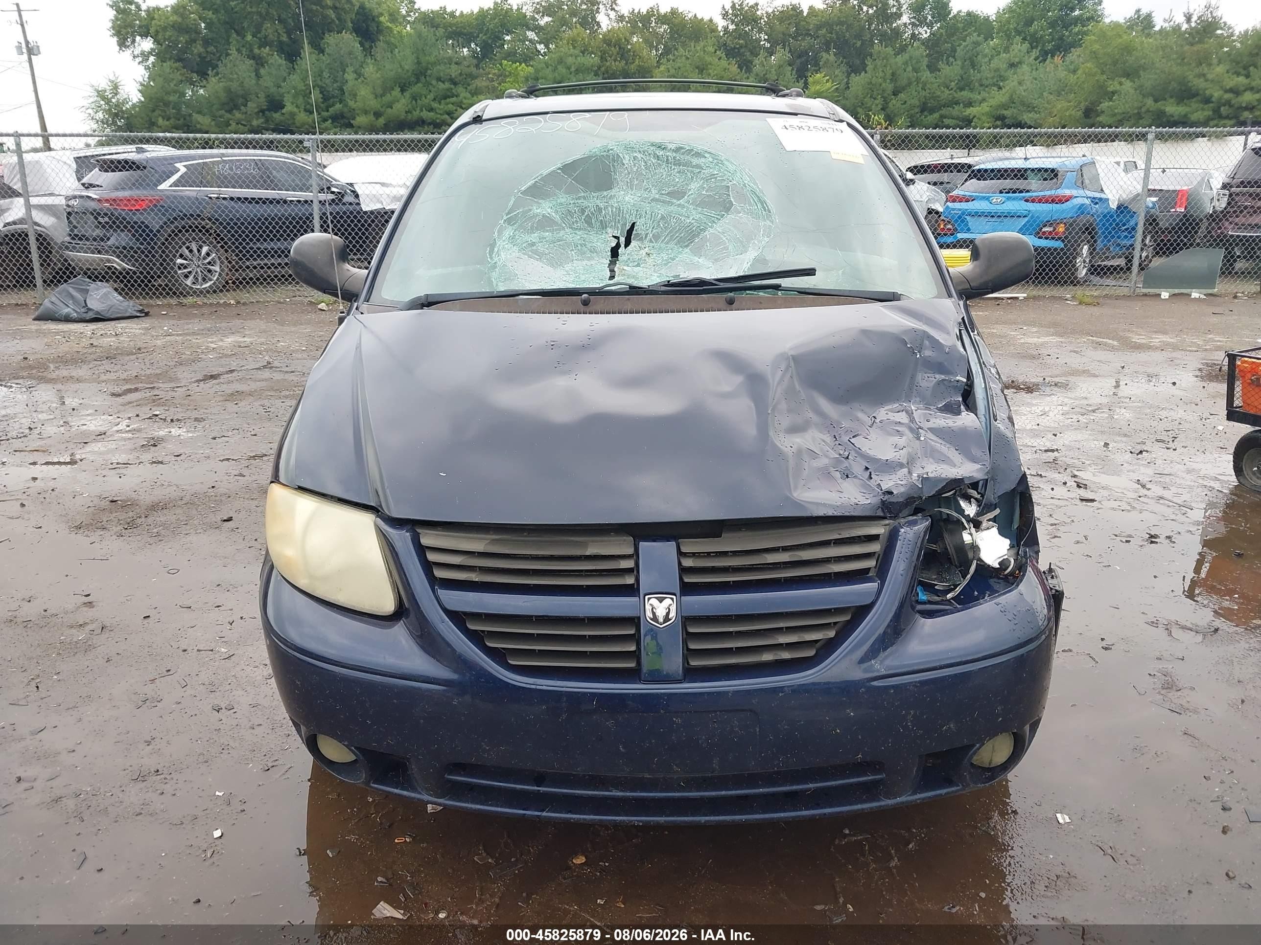 2005 Dodge Grand Caravan Sxt Dark Blue vin: 2D4GP44L35R100535