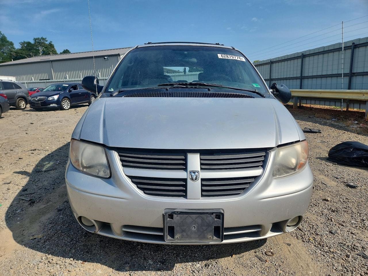 2005 Dodge Grand Caravan Sxt Silver vin: 2D4GP44L35R142381