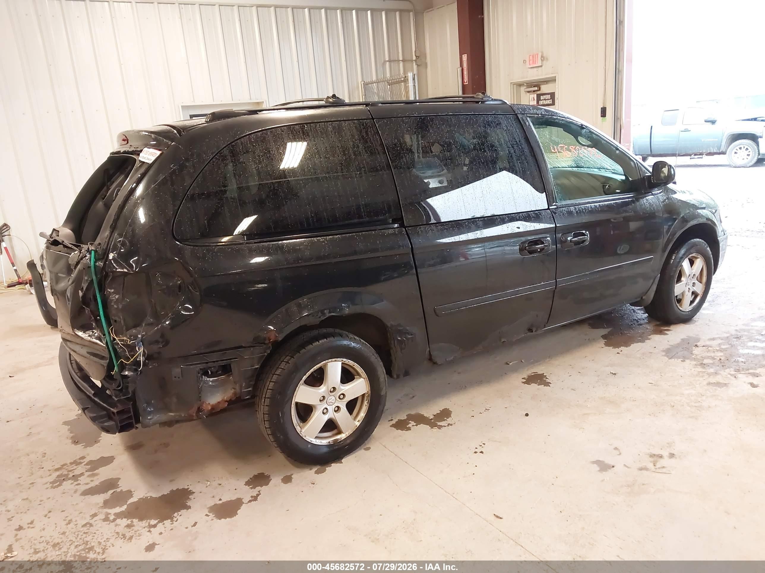 2005 Dodge Caravan Sxt Black vin: 2D4GP44L35R148892