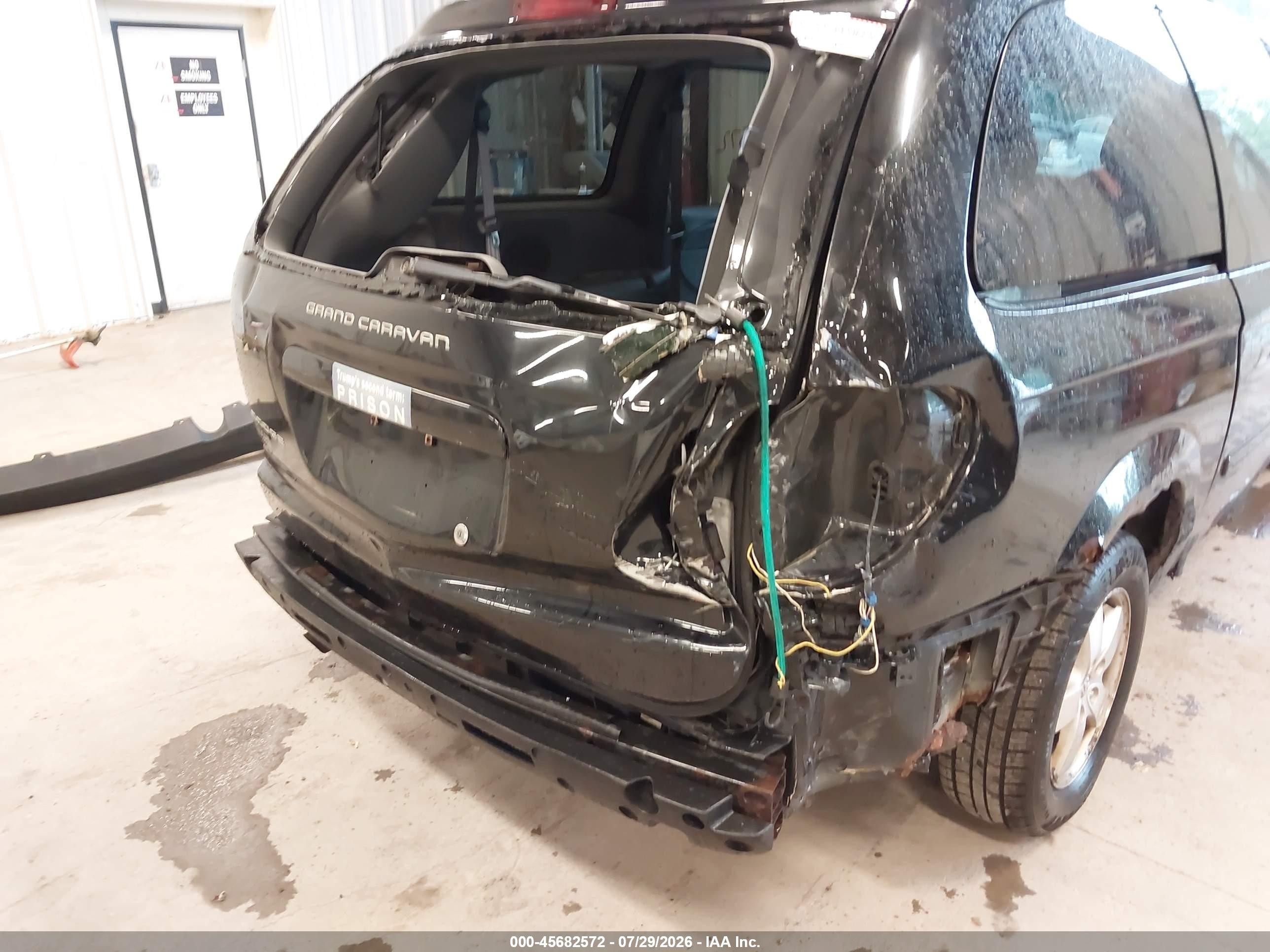 2005 Dodge Caravan Sxt Black vin: 2D4GP44L35R148892