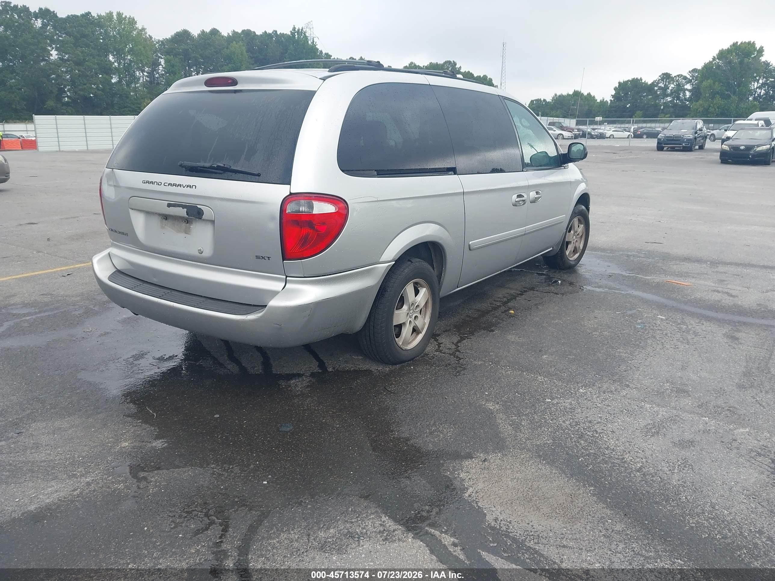 2006 Dodge Grand Caravan Sxt Silver vin: 2D4GP44L36R855573