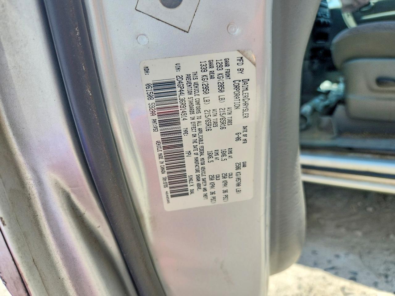 2006 Dodge Grand Caravan Sxt Silver vin: 2D4GP44L36R914914