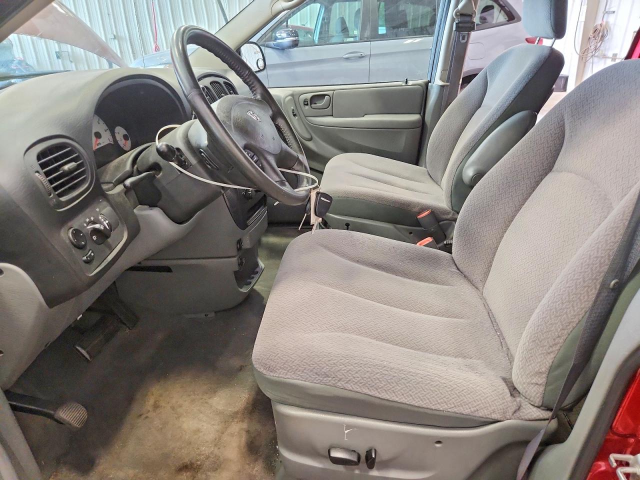 2007 Dodge Grand Caravan Sxt Red vin: 2D4GP44L37R219558