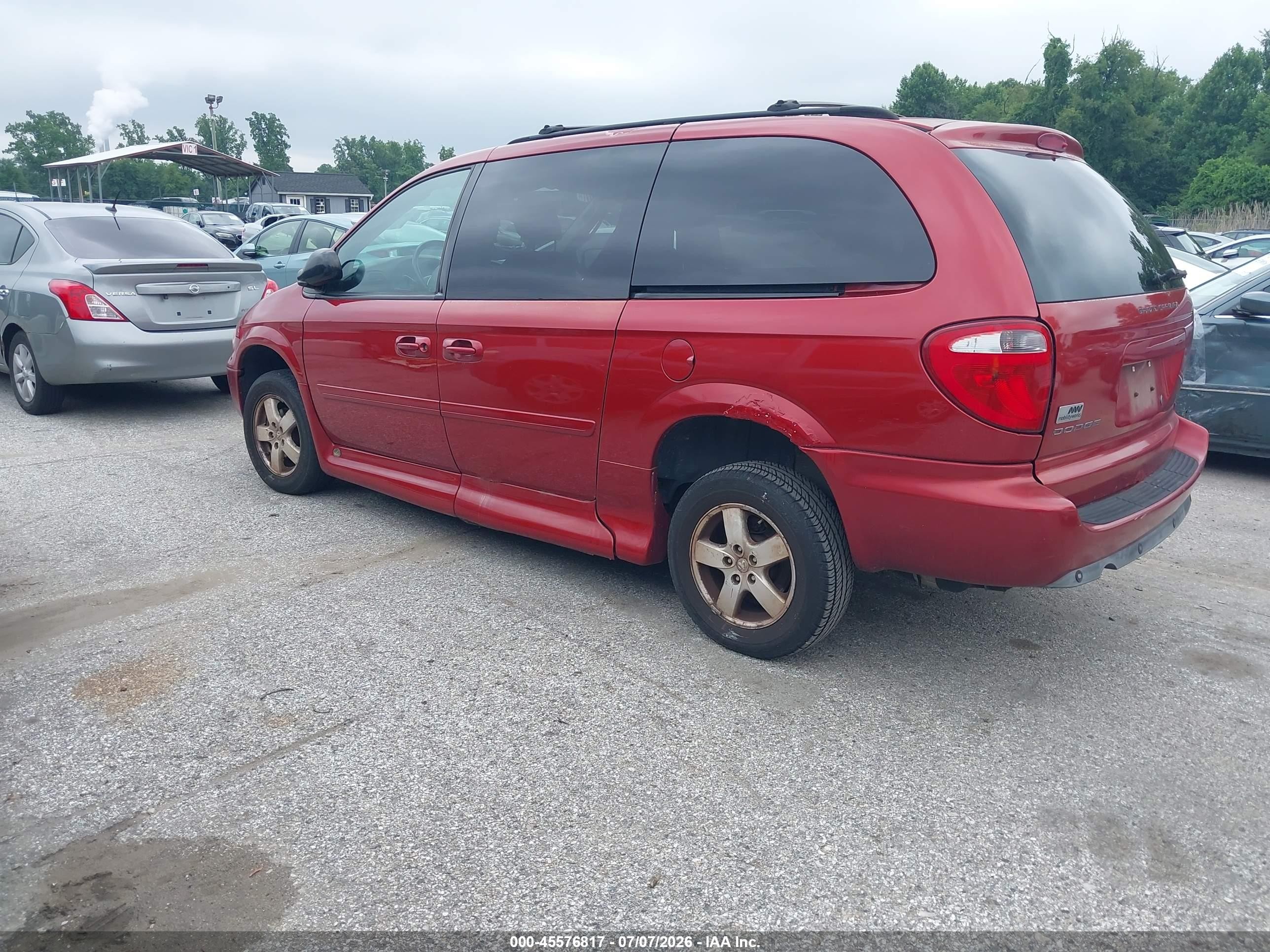 2007 Dodge Grand Caravan Sxt Red vin: 2D4GP44L37R313889