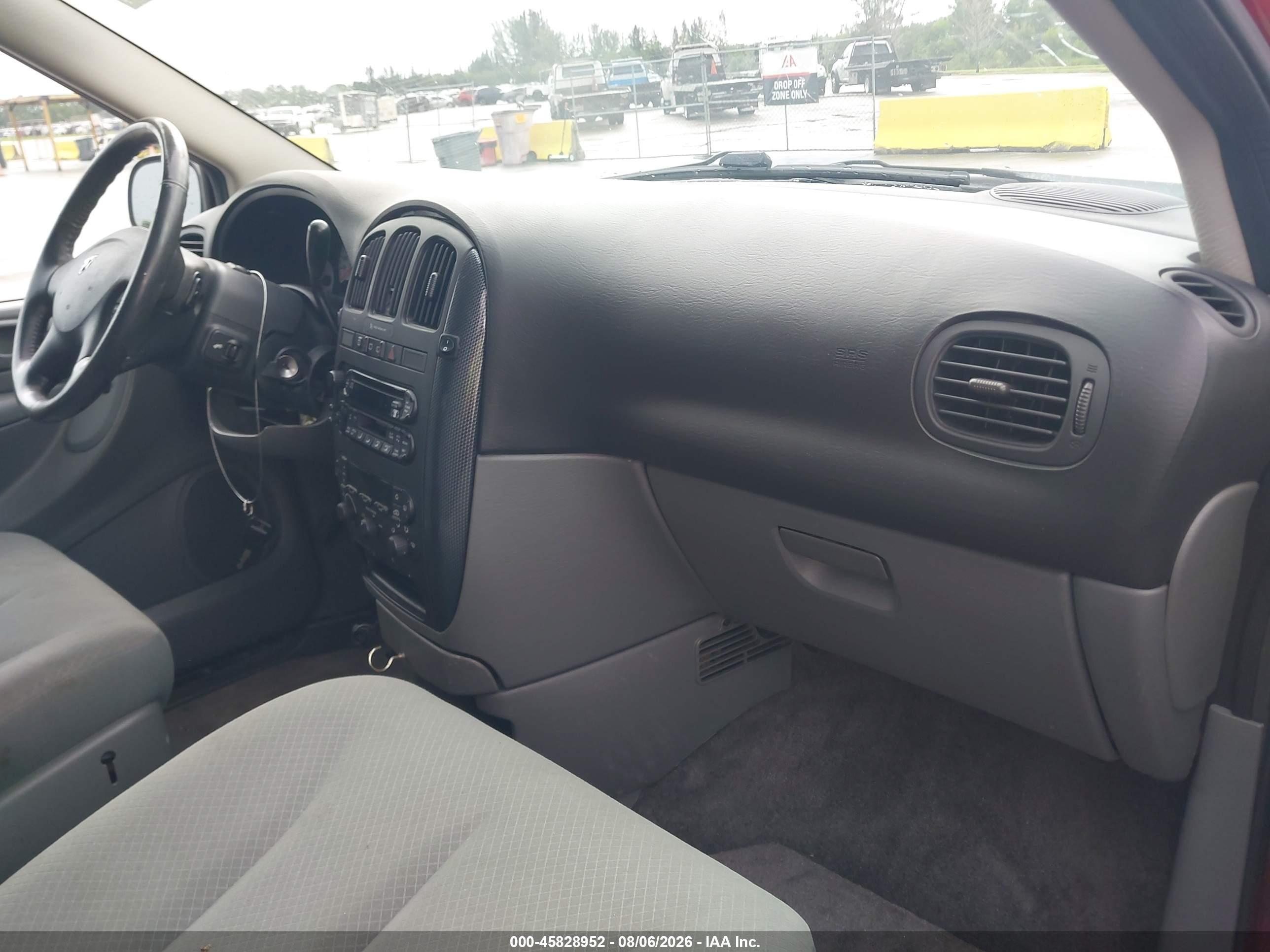 2007 Dodge Grand Caravan Sxt Red vin: 2D4GP44L37R313889