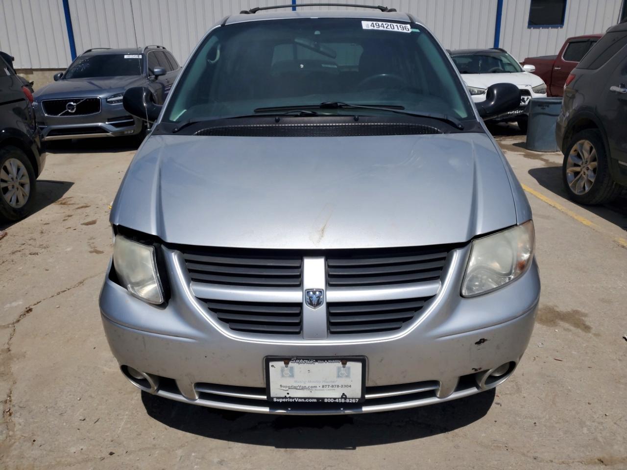 2007 Dodge Grand Caravan Sxt Silver vin: 2D4GP44L37R314122