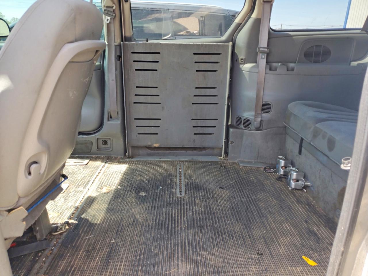 2007 Dodge Grand Caravan Sxt Silver vin: 2D4GP44L37R314122
