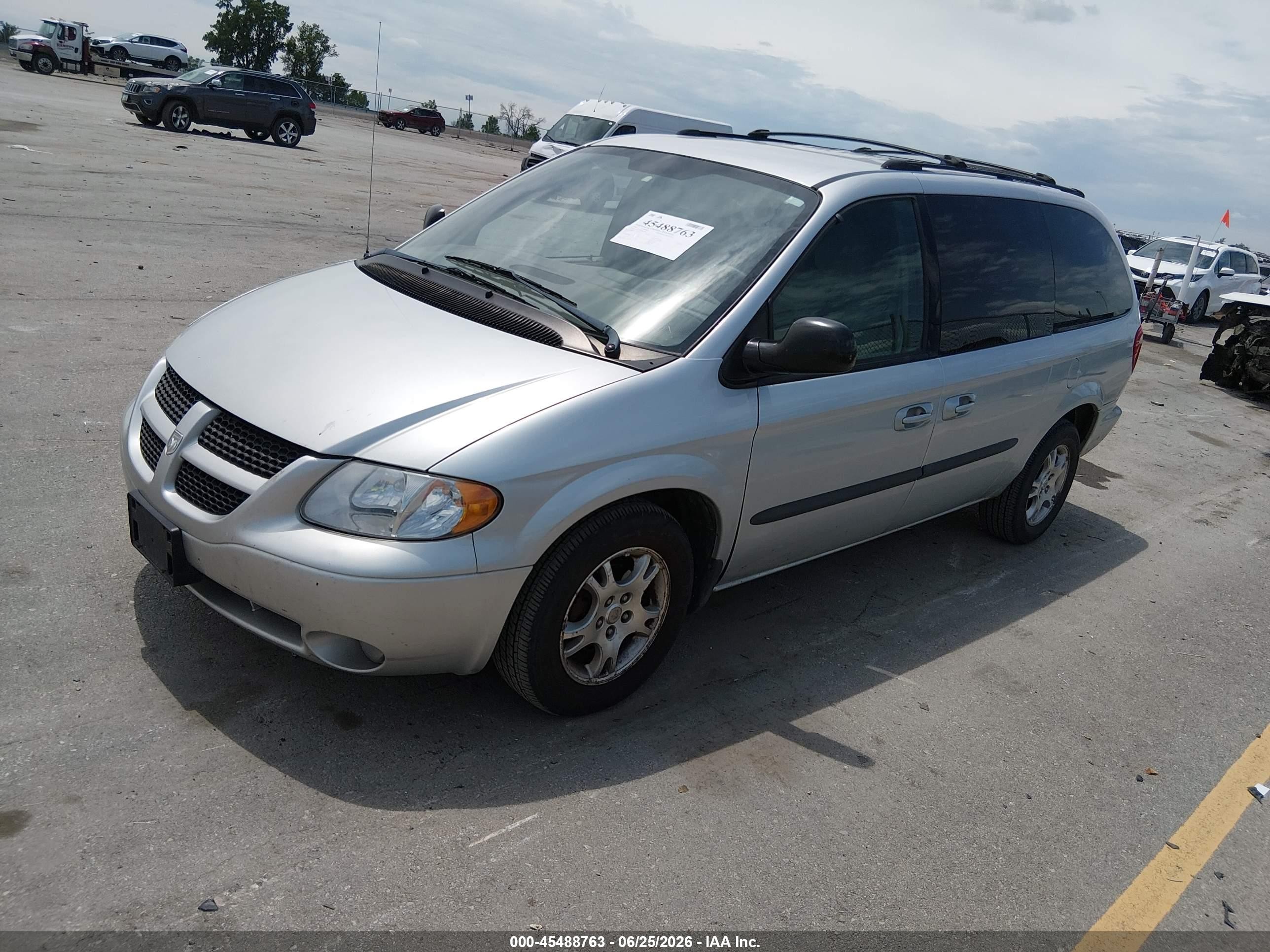 2003 Dodge Grand Caravan Sport Silver vin: 2D4GP44L43R235827