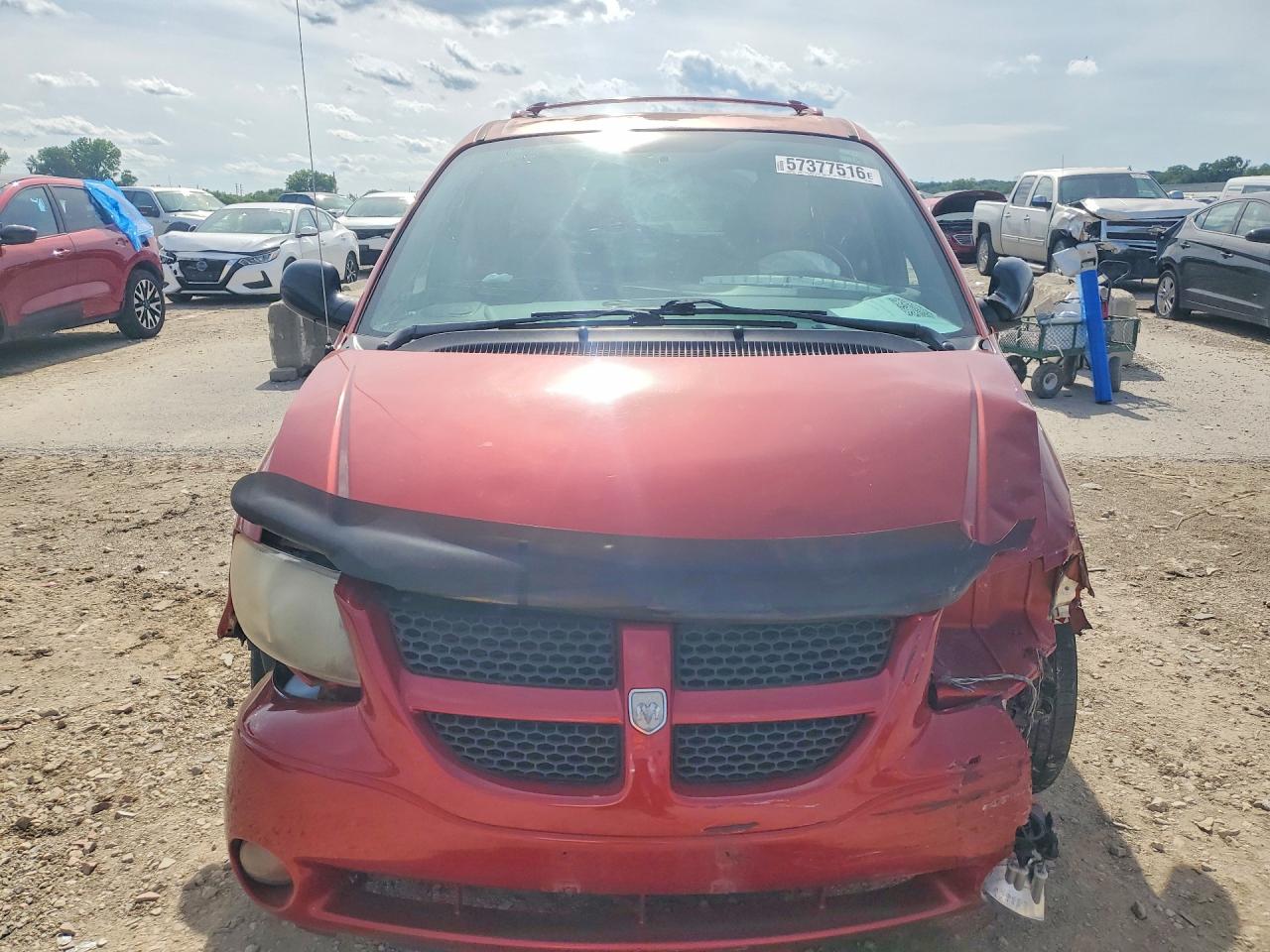 2004 Dodge Grand Caravan Sxt Red vin: 2D4GP44L44R556381