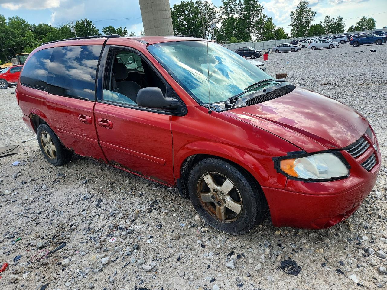 2005 Dodge Grand Caravan Sxt Red vin: 2D4GP44L45R129445