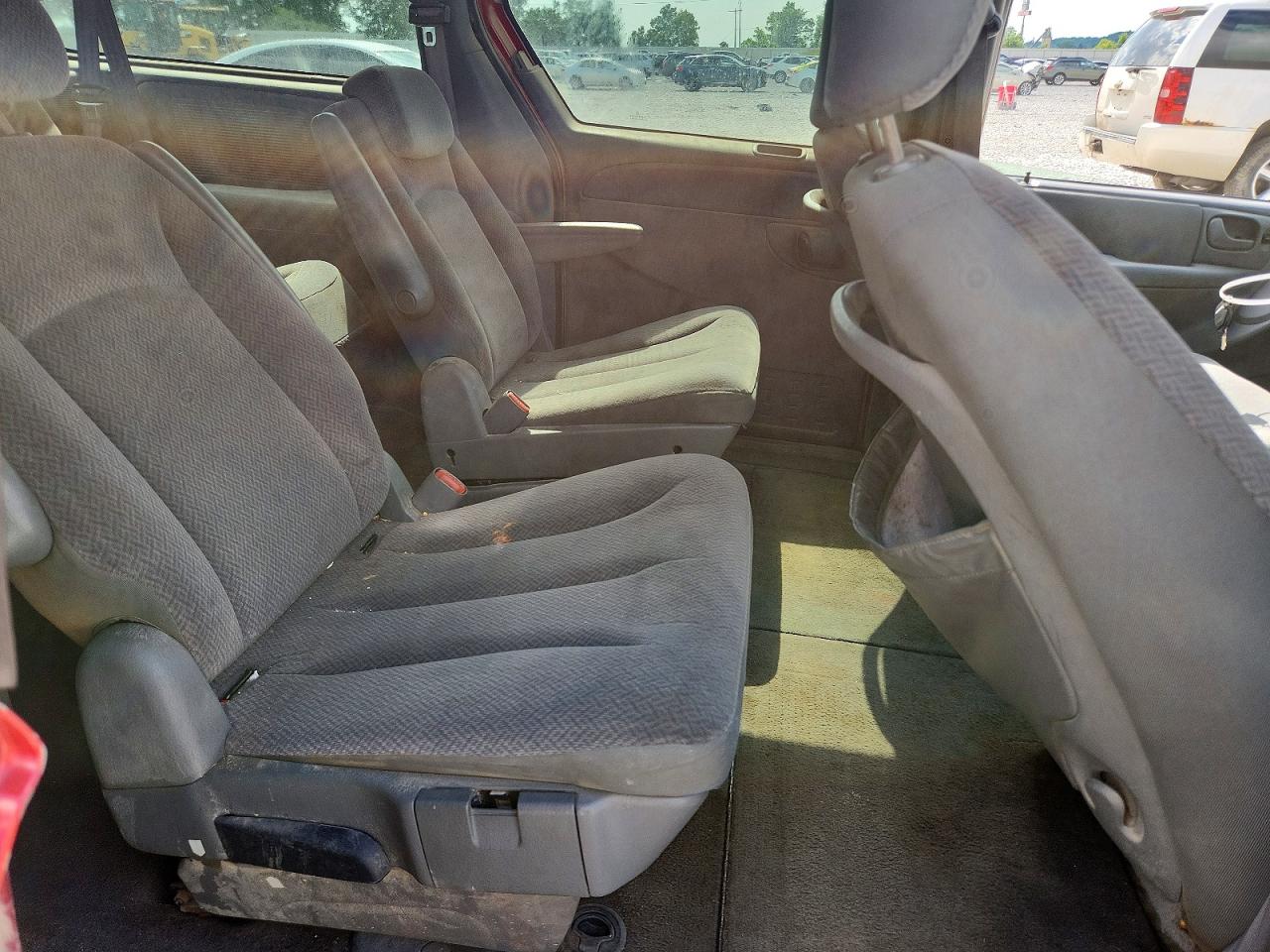 2005 Dodge Grand Caravan Sxt Red vin: 2D4GP44L45R129445