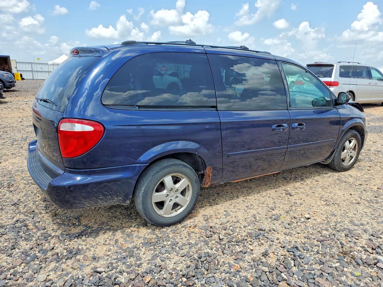 2005 Dodge Grand Caravan Sxt Blue vin: 2D4GP44L45R166284