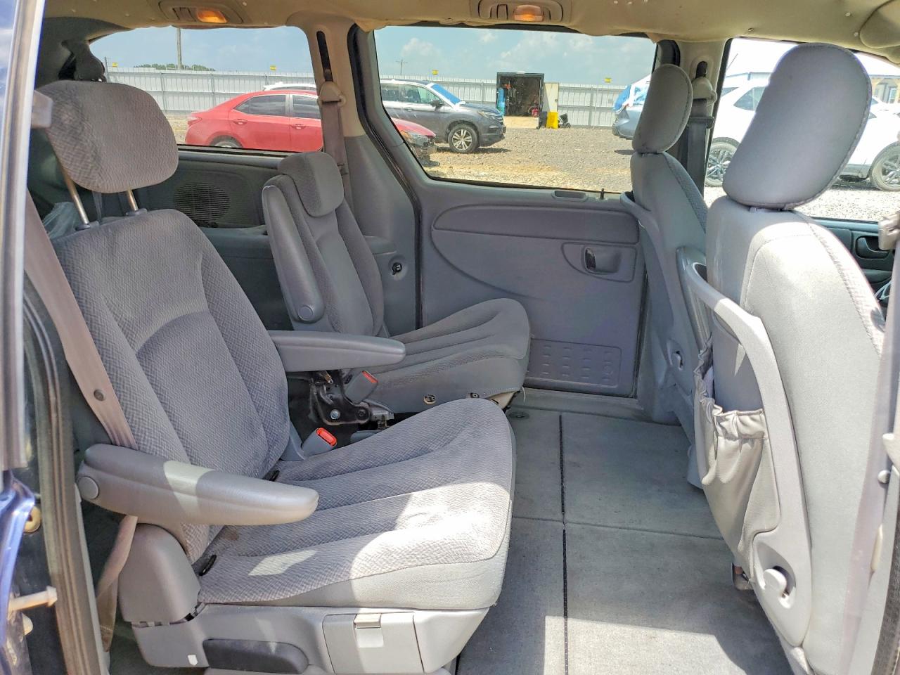 2005 Dodge Grand Caravan Sxt Blue vin: 2D4GP44L45R166284