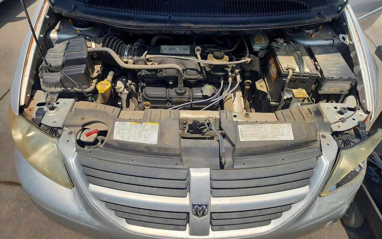 2005 Dodge Grand Caravan Sxt Silver vin: 2D4GP44L45R172313